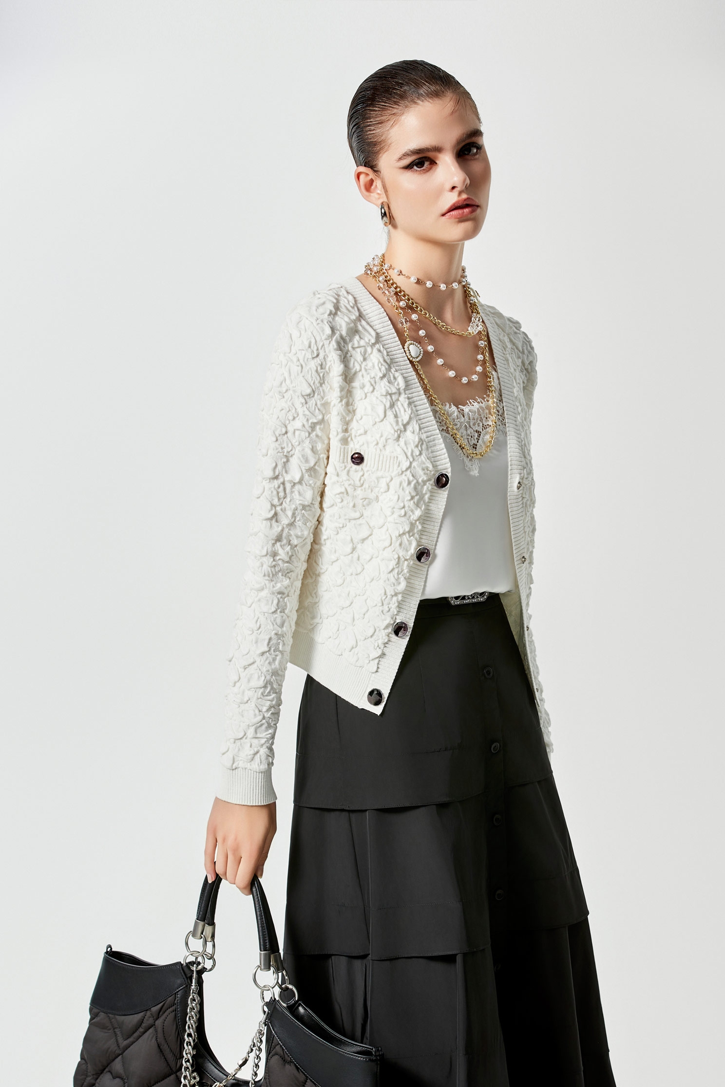 3-D Detail V-neck Cardigan3-D Detail V-neck Cardigan,Season (SS) Look,Knitted,Knitted coats