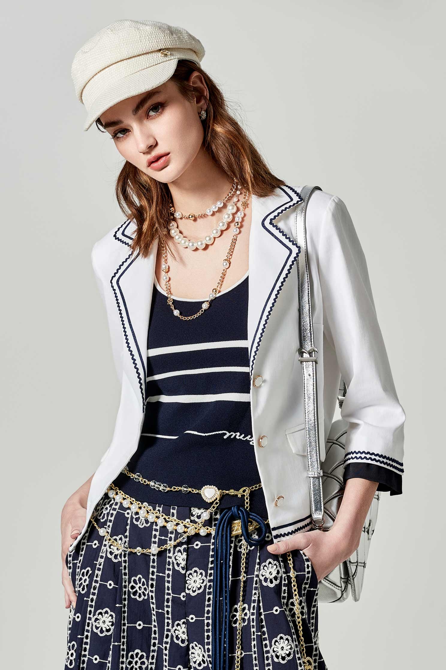 Contrast Trim Crop BlazerContrast Trim Crop Blazer,Outerwear,Season (SS) Look,Blazers