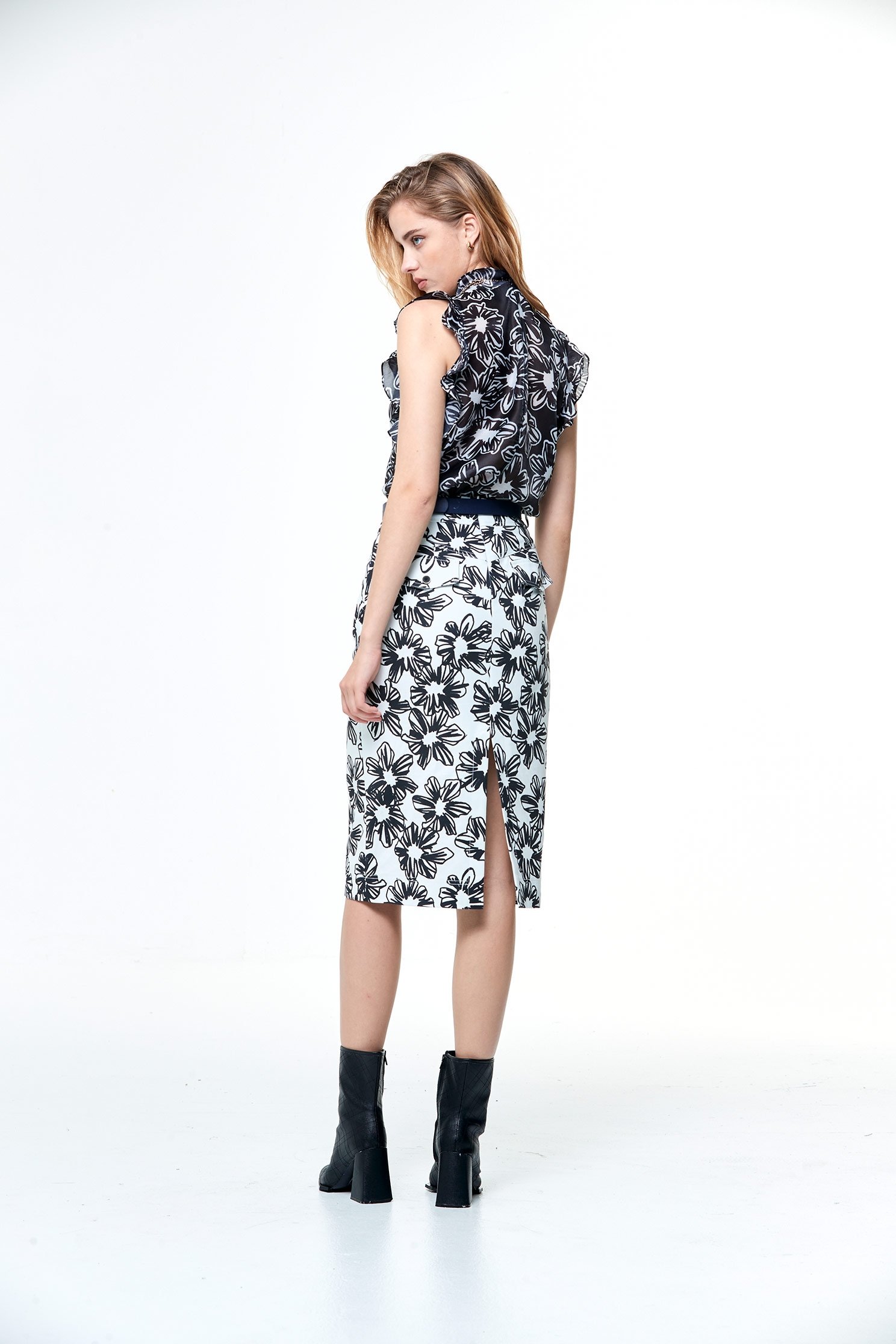 Floral Sketch Pencil SkirtFloral Sketch Pencil Skirt,Season (AW) Look,Pencil skirts,Midi skirts