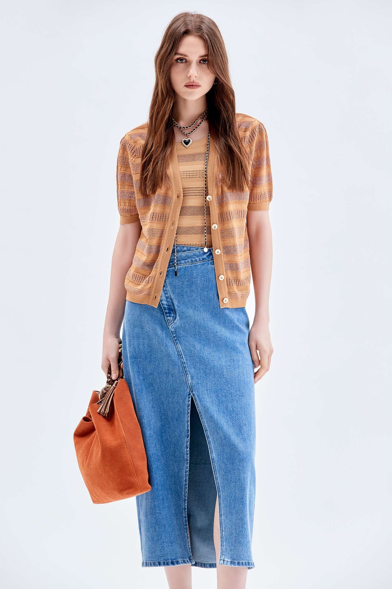 Asymmetric Waistband Denim SkirtAsymmetric Waistband Denim Skirt,Denim,Denim skirts,Season (AW) Look,Denim slit skirts