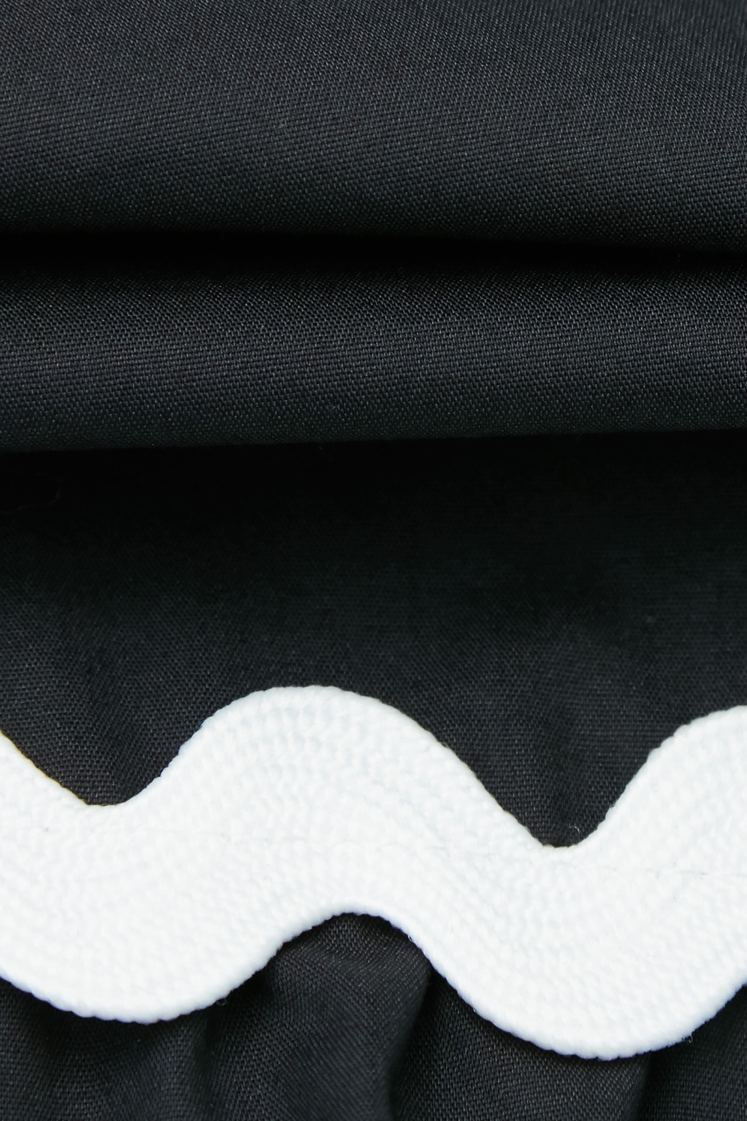 Contrast Trim Detail Tiered Skirt,Office Looks,Season (SS) Look,Midi skirts,Black skirts