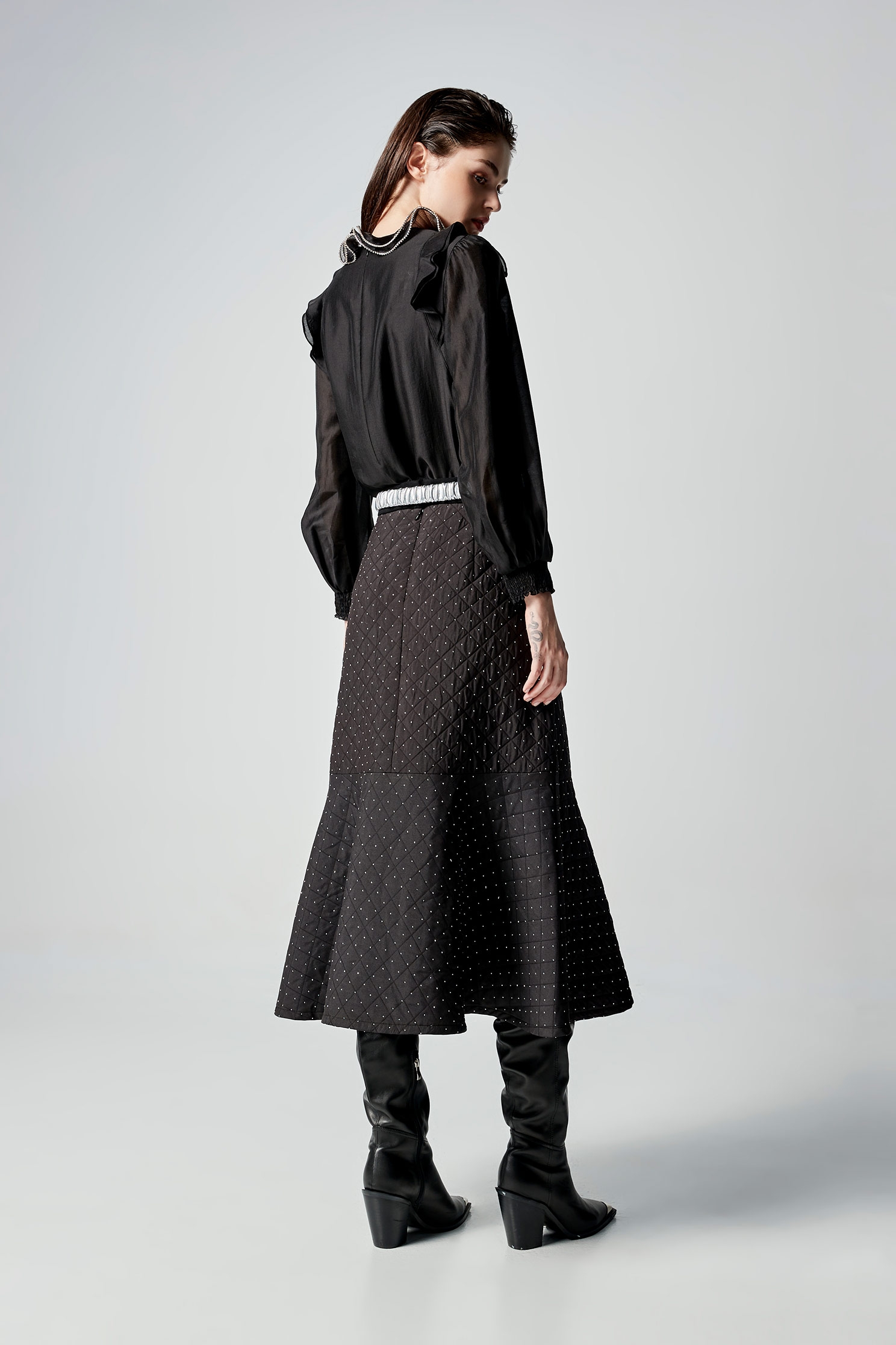 A-line Quilted Pattern Skirt With SequinA-line Quilted Pattern Skirt With Sequin,Season (AW) Look,Midi skirts