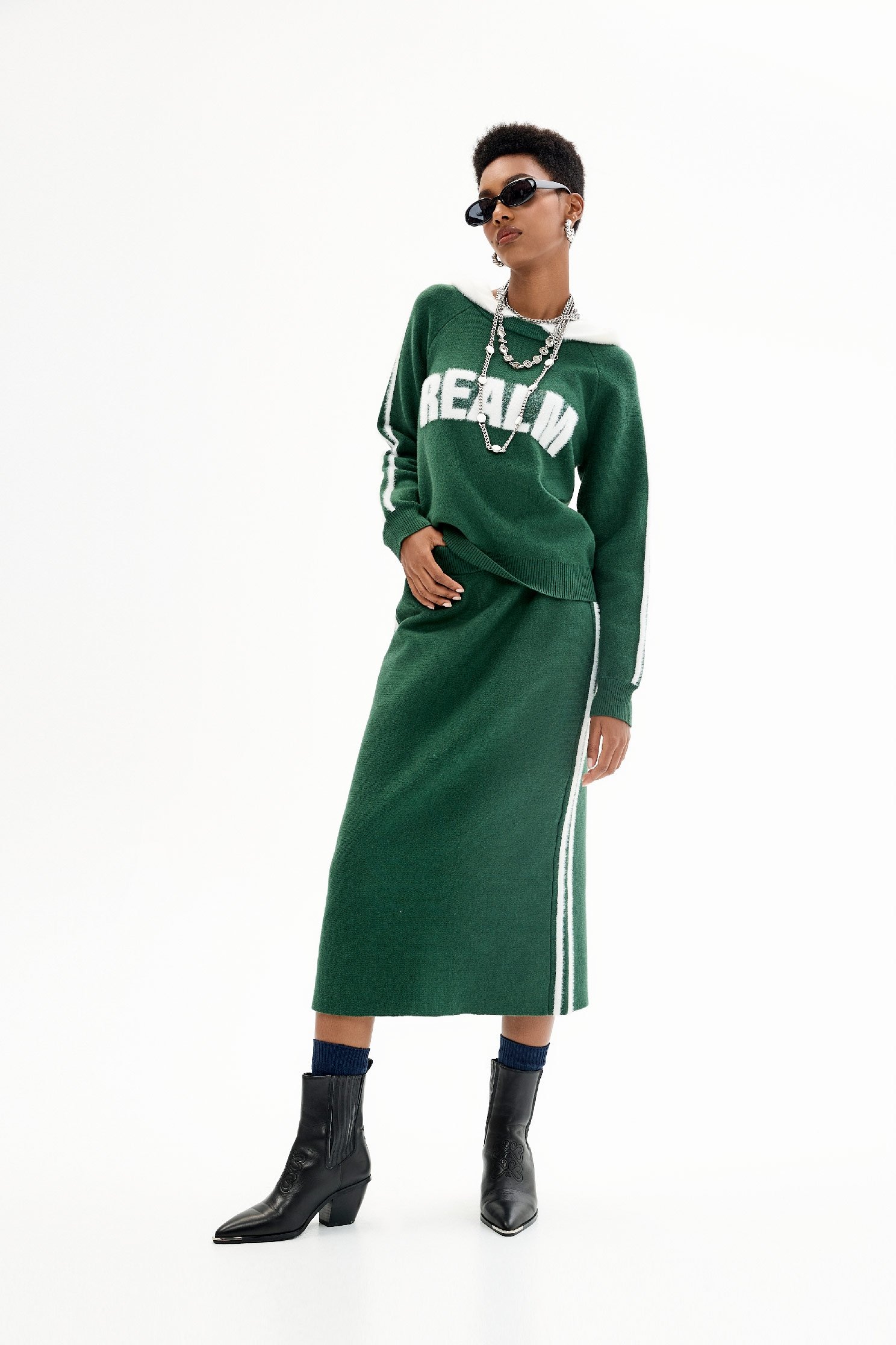 Green Knit Skirt With Contrast Trim DetailGreen Knit Skirt With Contrast Trim Detail,Season (AW) Look,Knitted,Knitted tops,Midi skirts