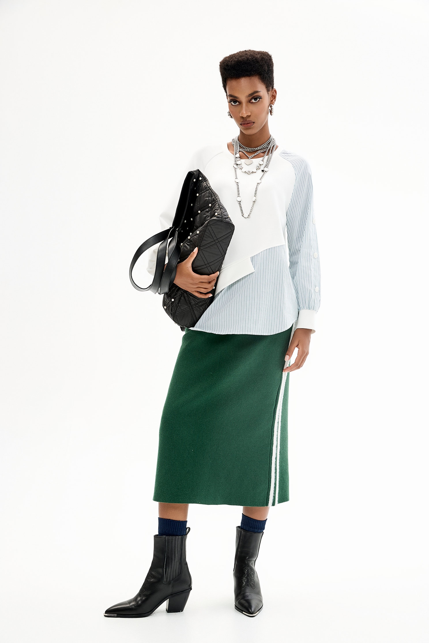 Green Knit Skirt With Contrast Trim DetailGreen Knit Skirt With Contrast Trim Detail,Season (AW) Look,Knitted,Knitted tops,Midi skirts