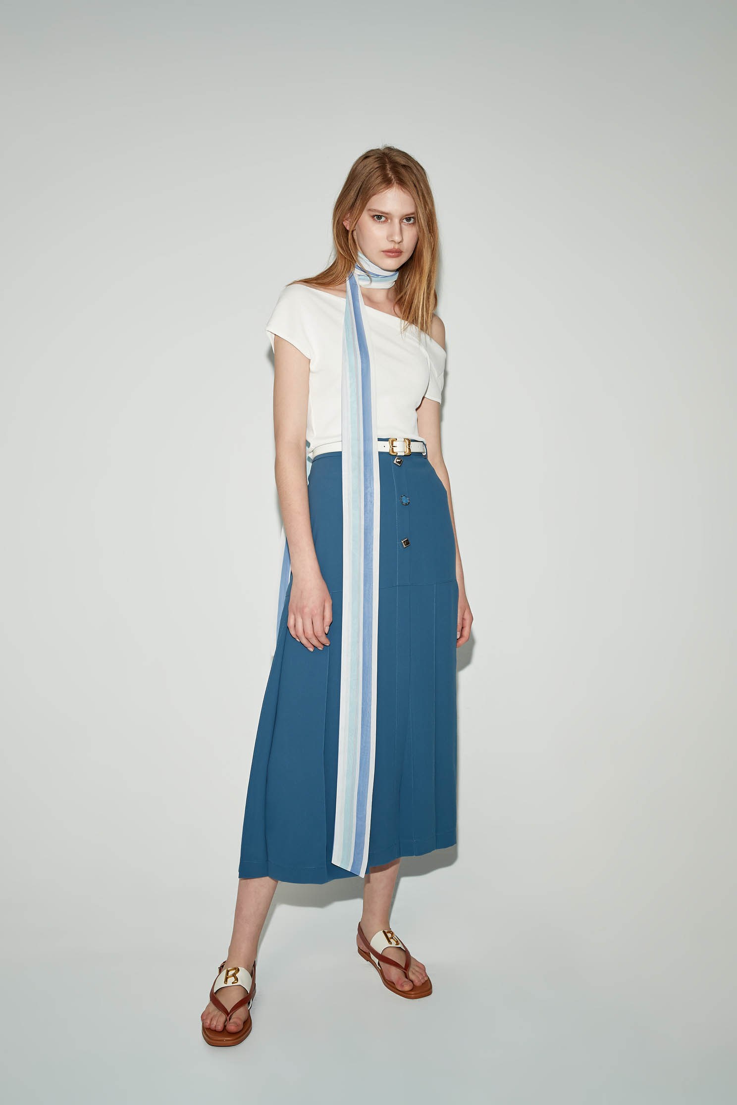 Box Pleats Midi SkirtVintage skirt with metallic button,Season (SS) Look,Pleated skirts,Belts,Midi skirts