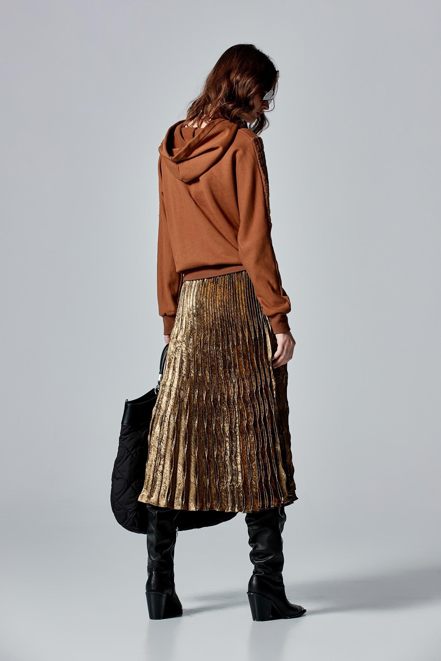 Pleated Metallic SkirtPleated Metallic Skirt,Pleated skirts,Season (AW) Look,Midi skirts