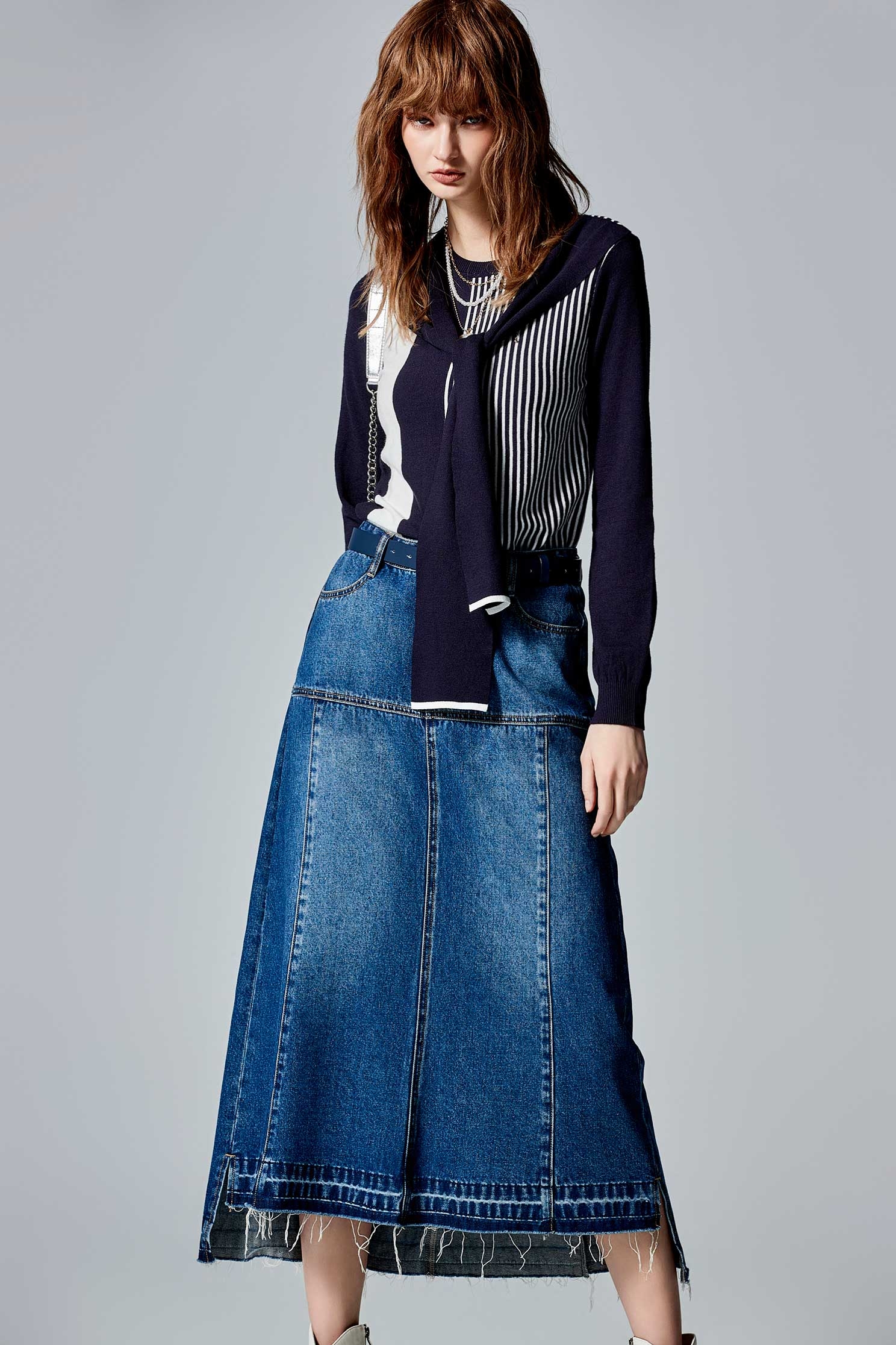 Midi Denim Skirt With Fray Hem DetailMidi Denim Skirt With Fray Hem Detail,Season (SS) Look,Denim,Denim skirts