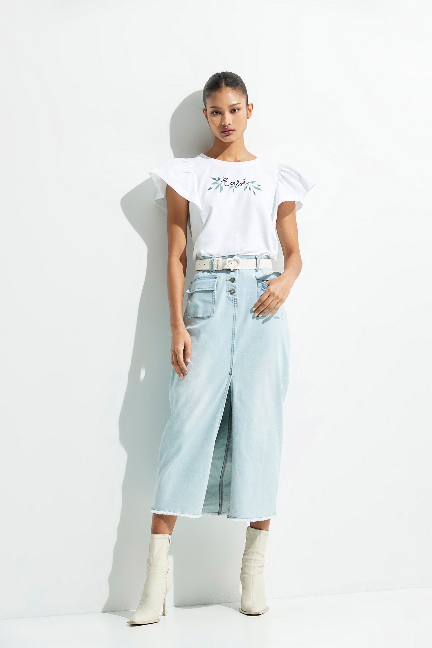 Front Slit Button Front Denim SkirtWhitewash denim long skirt,travelwear,Season (SS) Look,Denim,Denim skirts,Midi skirts