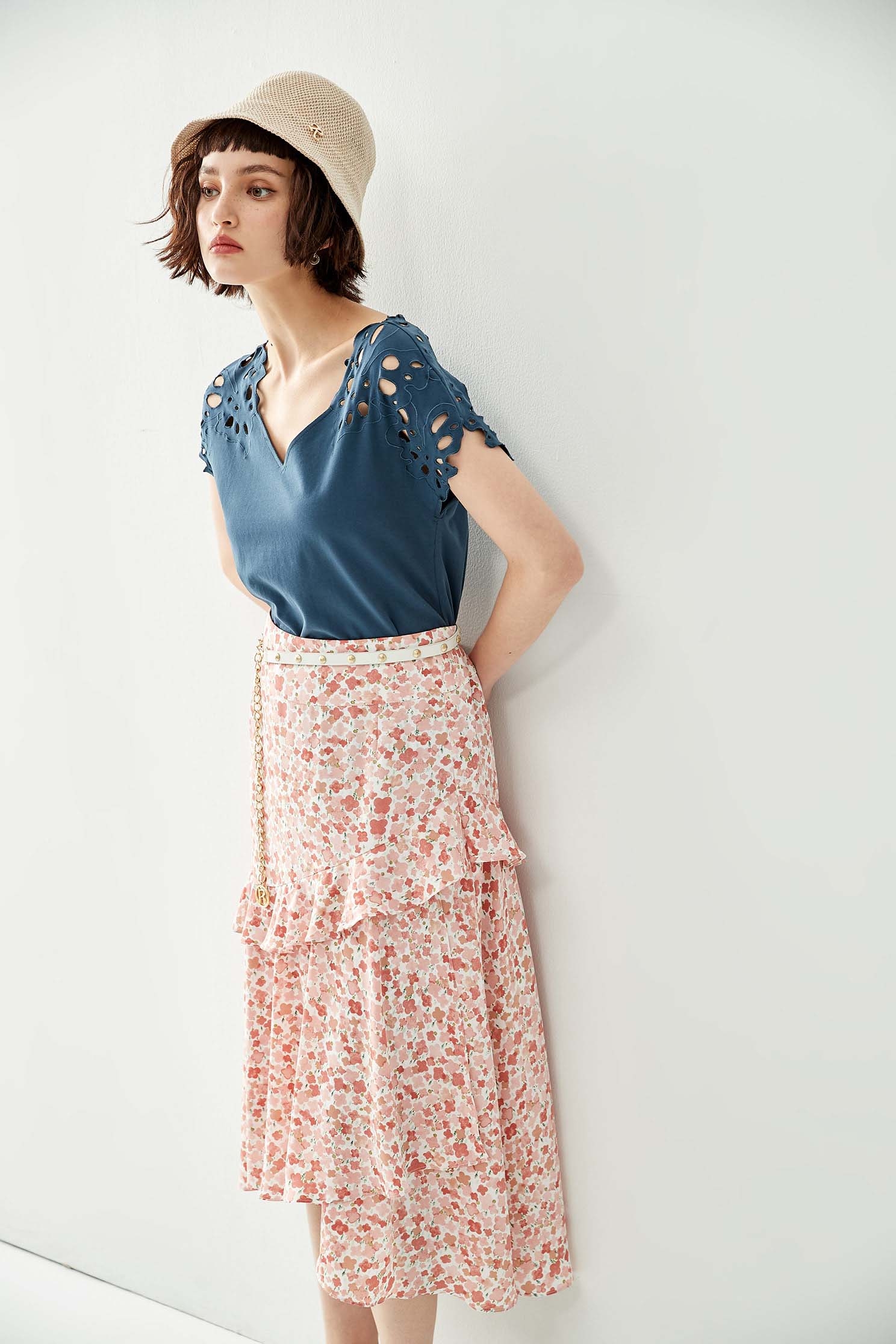 Pink Floral Print Asymmetric SkirtSkirt with dyed print,Season (SS) Look,Layered skirts,Midi skirts