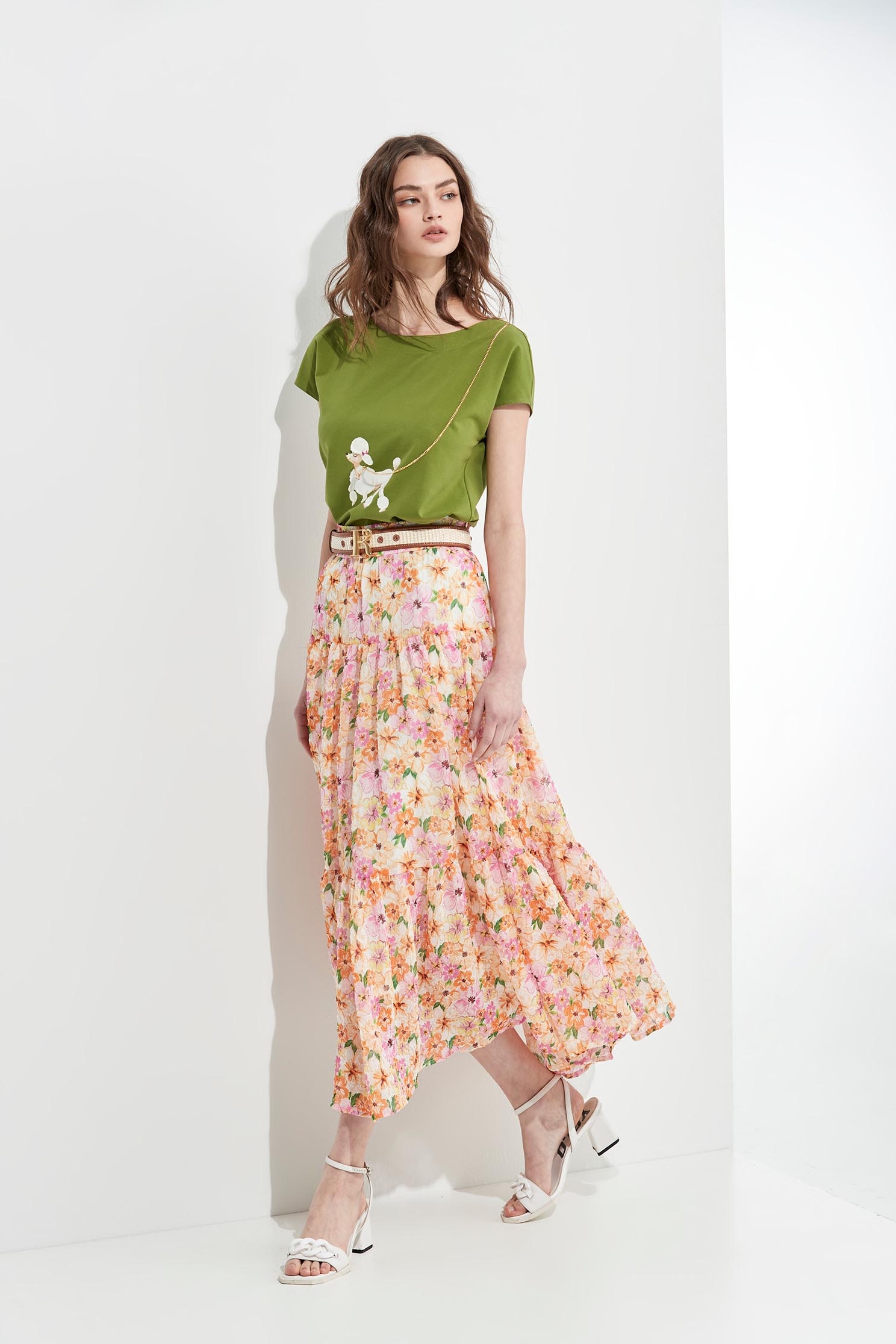 Bright Floral Print Tiered SkirtMaxi dress with garden print,Season (SS) Look,Layered skirts,Midi skirts,Chiffon