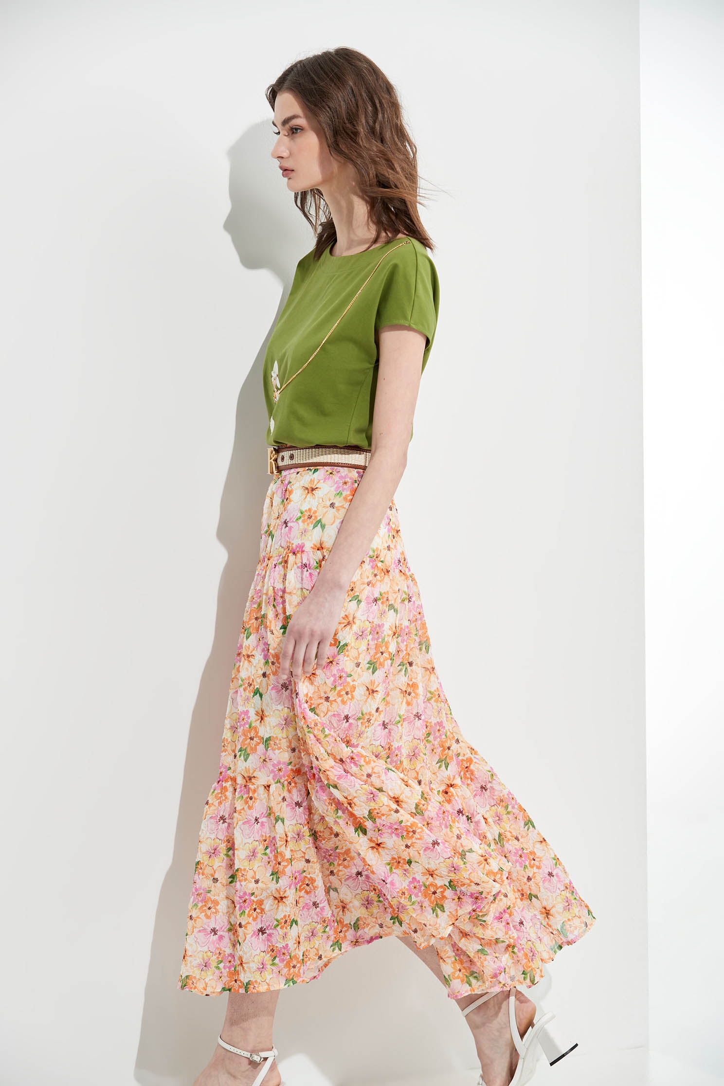 Bright Floral Print Tiered SkirtMaxi dress with garden print,Season (SS) Look,Layered skirts,Midi skirts,Chiffon