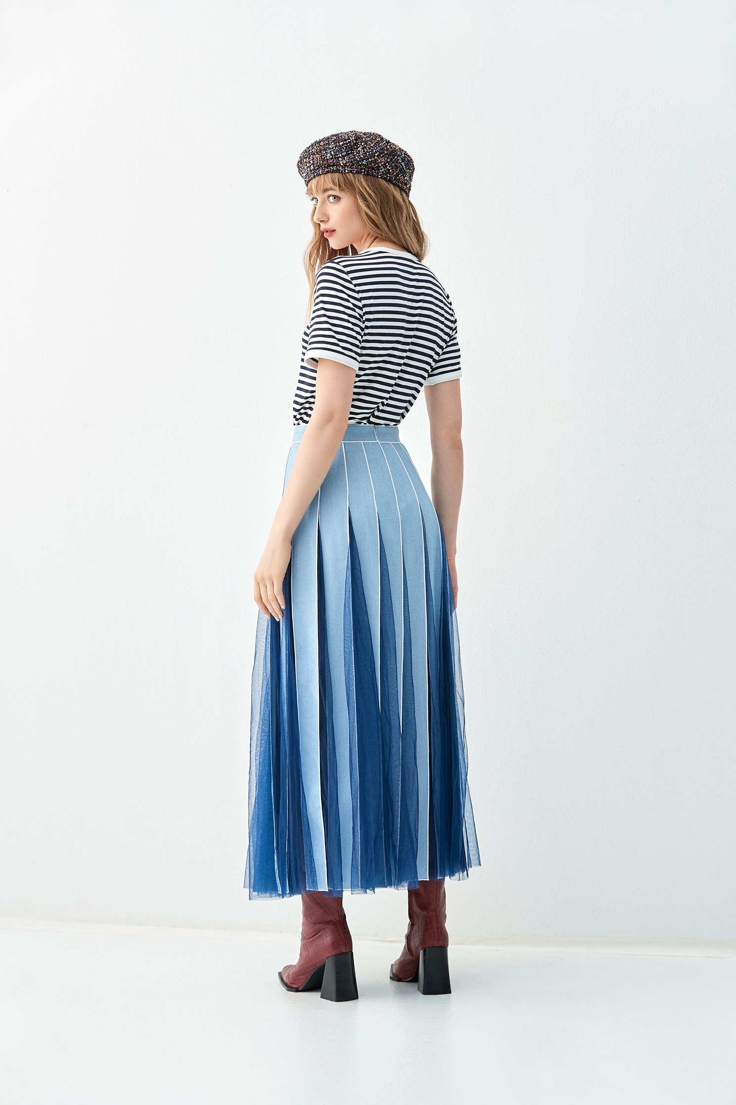 Denim With Mesh Patchwork Maxi SkirtDenim With Mesh Patchwork Maxi Skirt,Denim,Pleated skirts,Season (AW) Look,Mesh fabric,Midi skirts