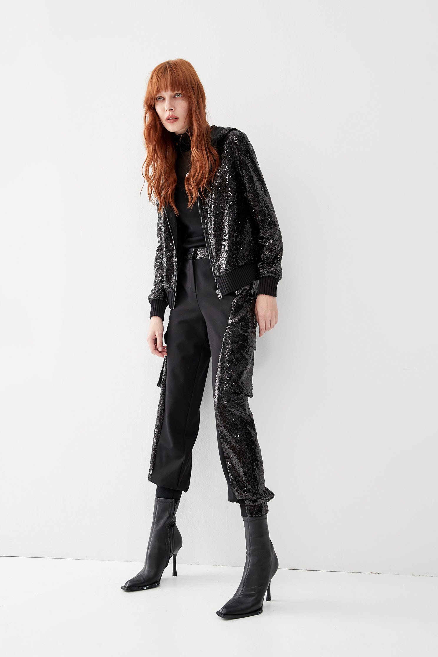 Black Jogger Pants With Panel SequinsPants with decorative sequin,Season (AW) Look,Joggers,Athleisure,Pants