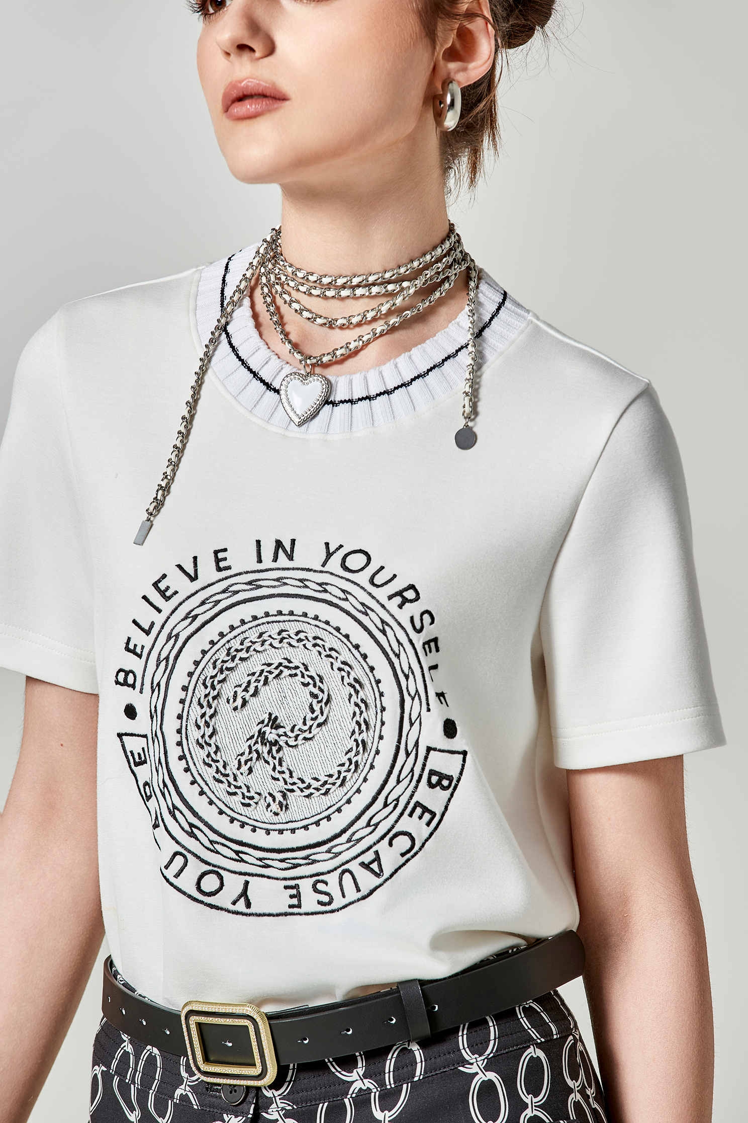 Printed Chain Graphic ShortsPrinted Chain Graphic Shorts,Season (SS) Look,Shorts