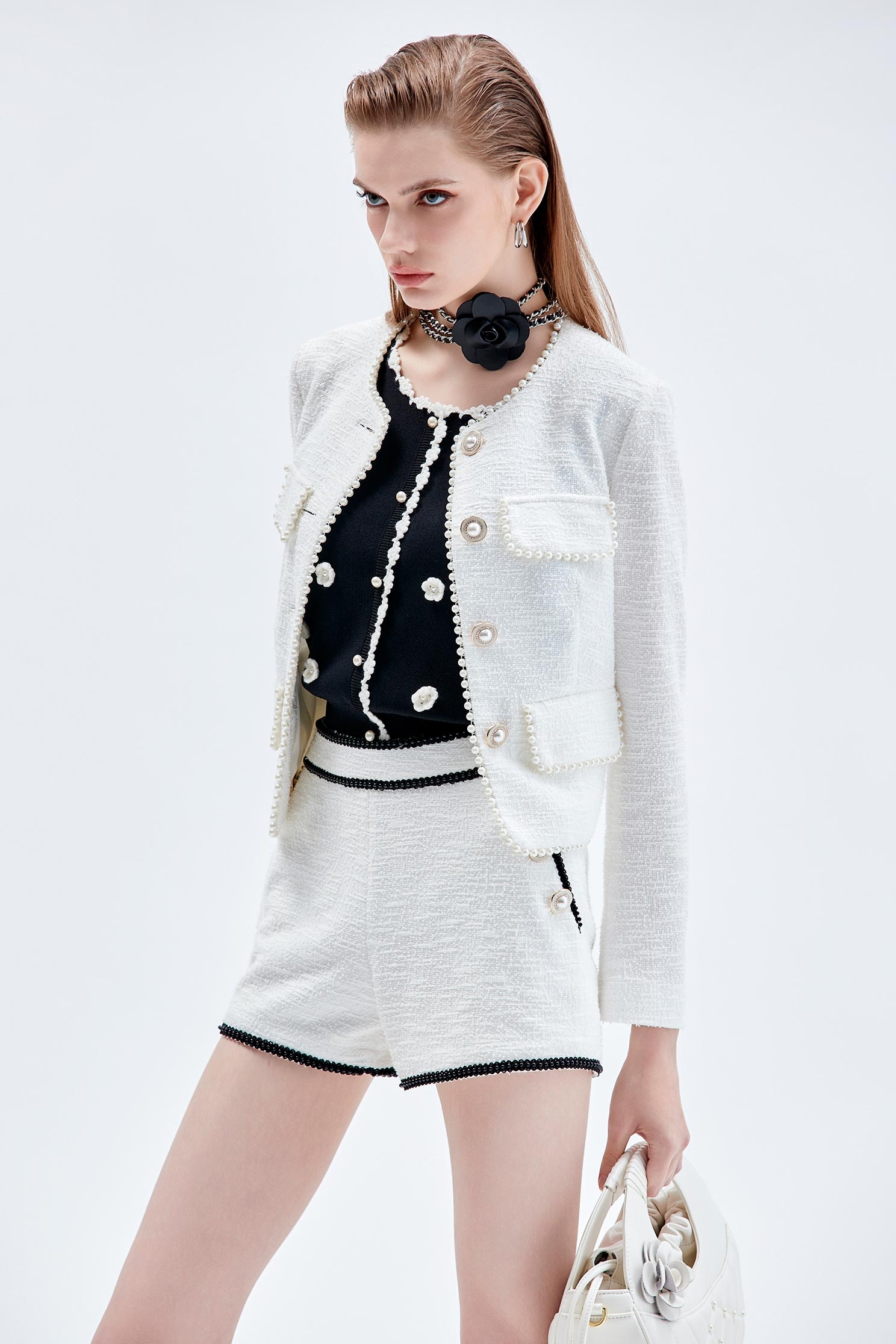 Contrast Trim Tweed ShortsContrast Trim Tweed Shorts,pearl,Shorts,Season (AW) Look,Belts