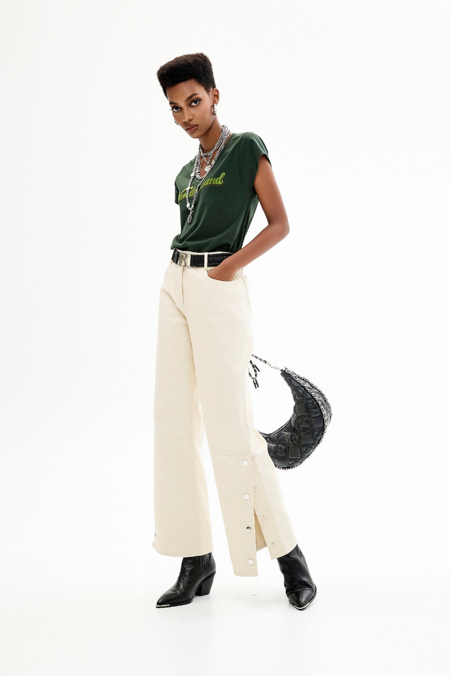 Straight Cut Button Detail JeansStraight Cut Button Detail Jeans,Culottes,Denim,Denim pants,Season (AW) Look,Culottes,Pants