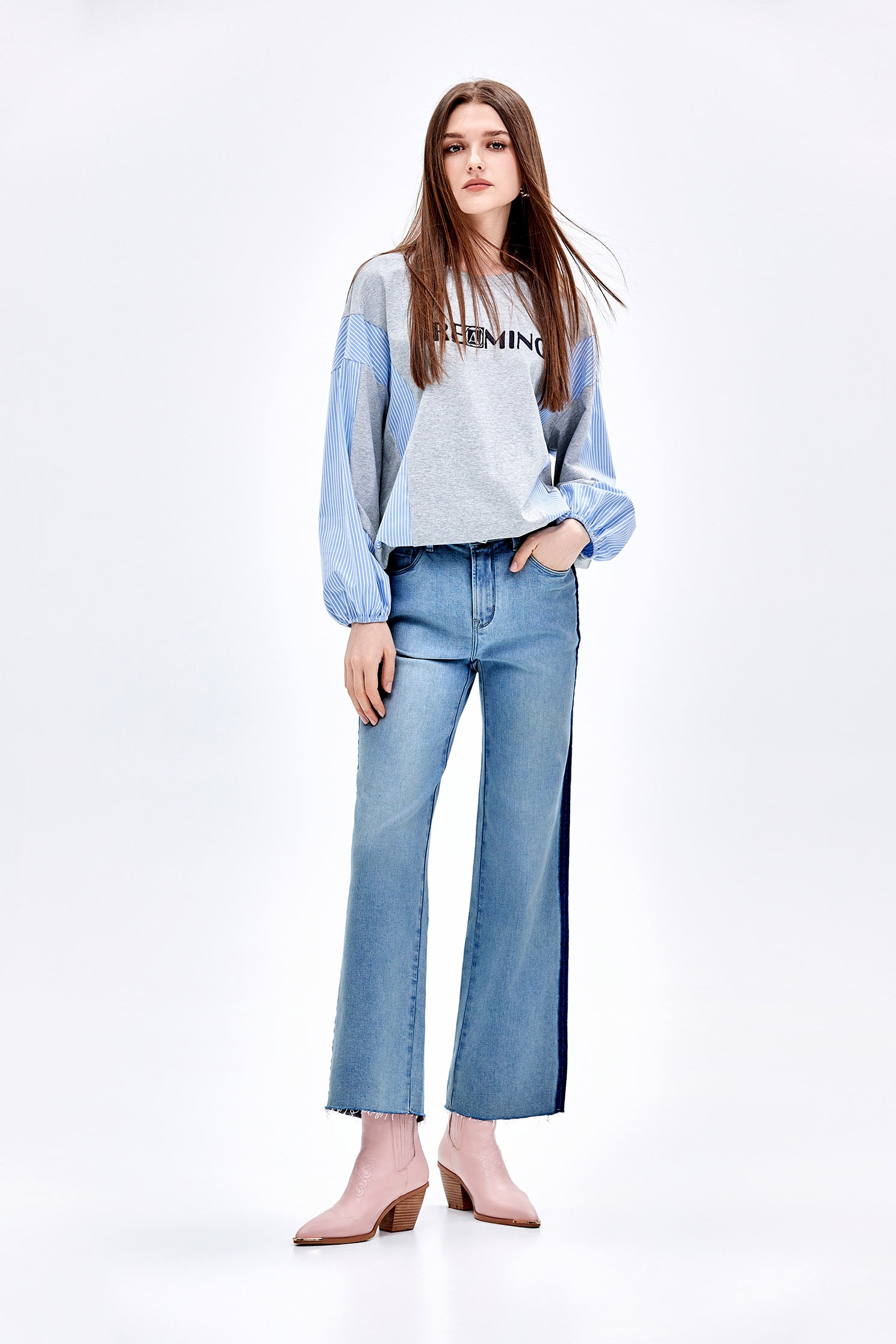 Wide Leg Jeans With Contrast Trim DetailWide Leg Jeans With Contrast Trim Detail,Denim,Jeans,Denim pants,Season (AW) Look,Pants