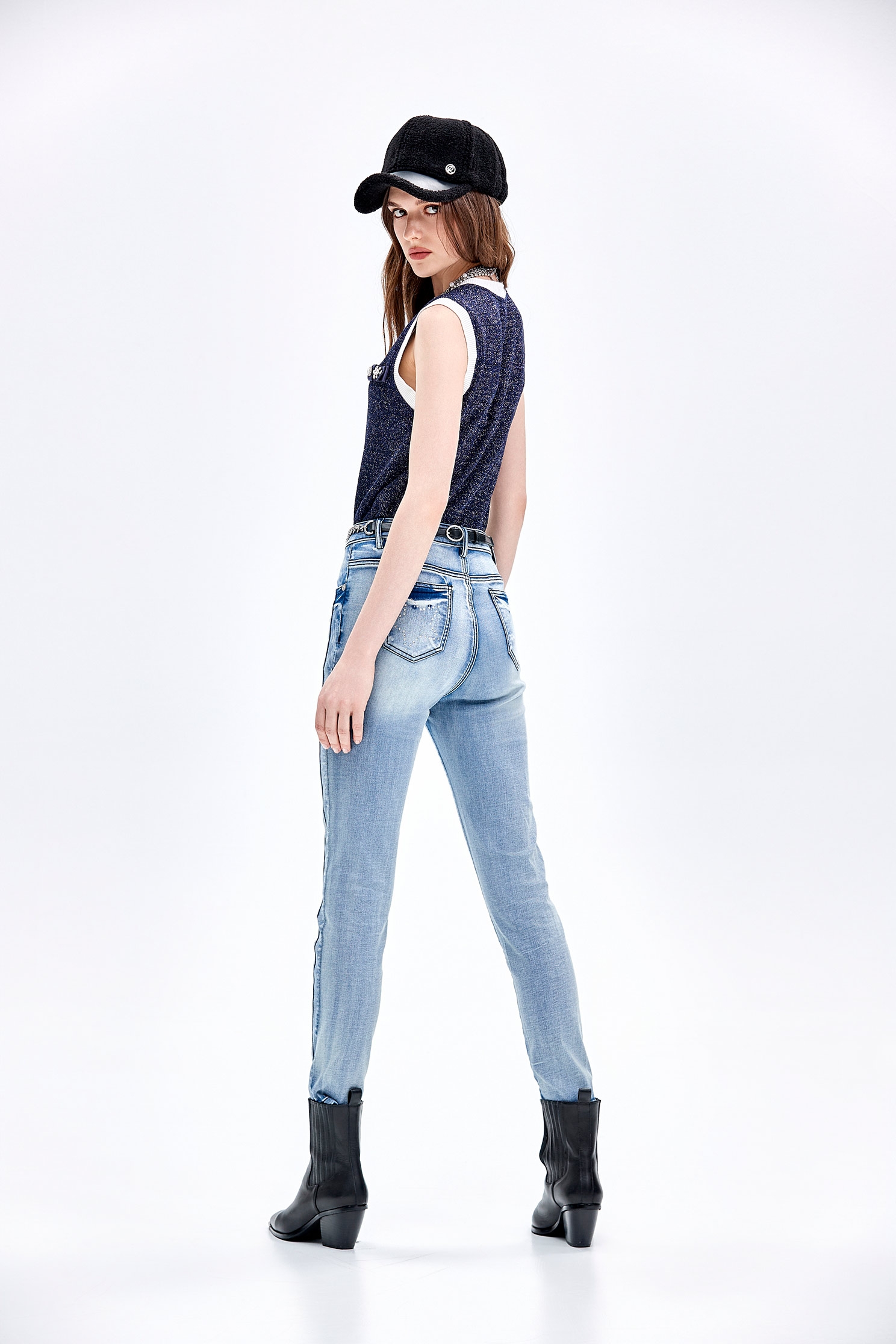 Slim Fit Sequin Detail JeansSlim Fit Sequin Detail Jeans,Plaid,Denim,Jeans,Season (AW) Look