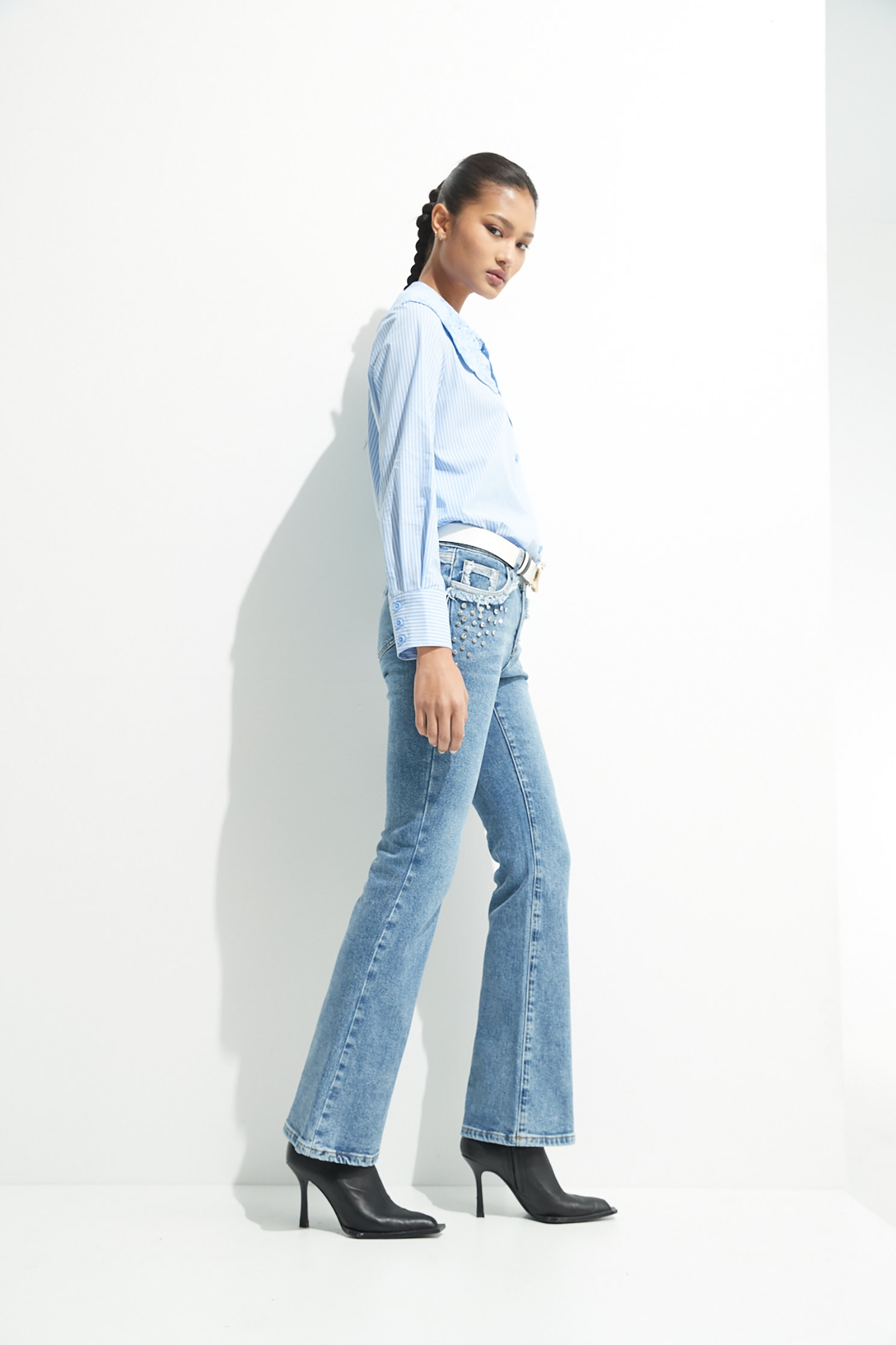 Boot Leg Jeans With Diamonte AppliqueDenim trousers with metal decoration,bestselling,Queen,Season (SS) Look,Denim,Jeans,Denim pants,Cotton,Pants