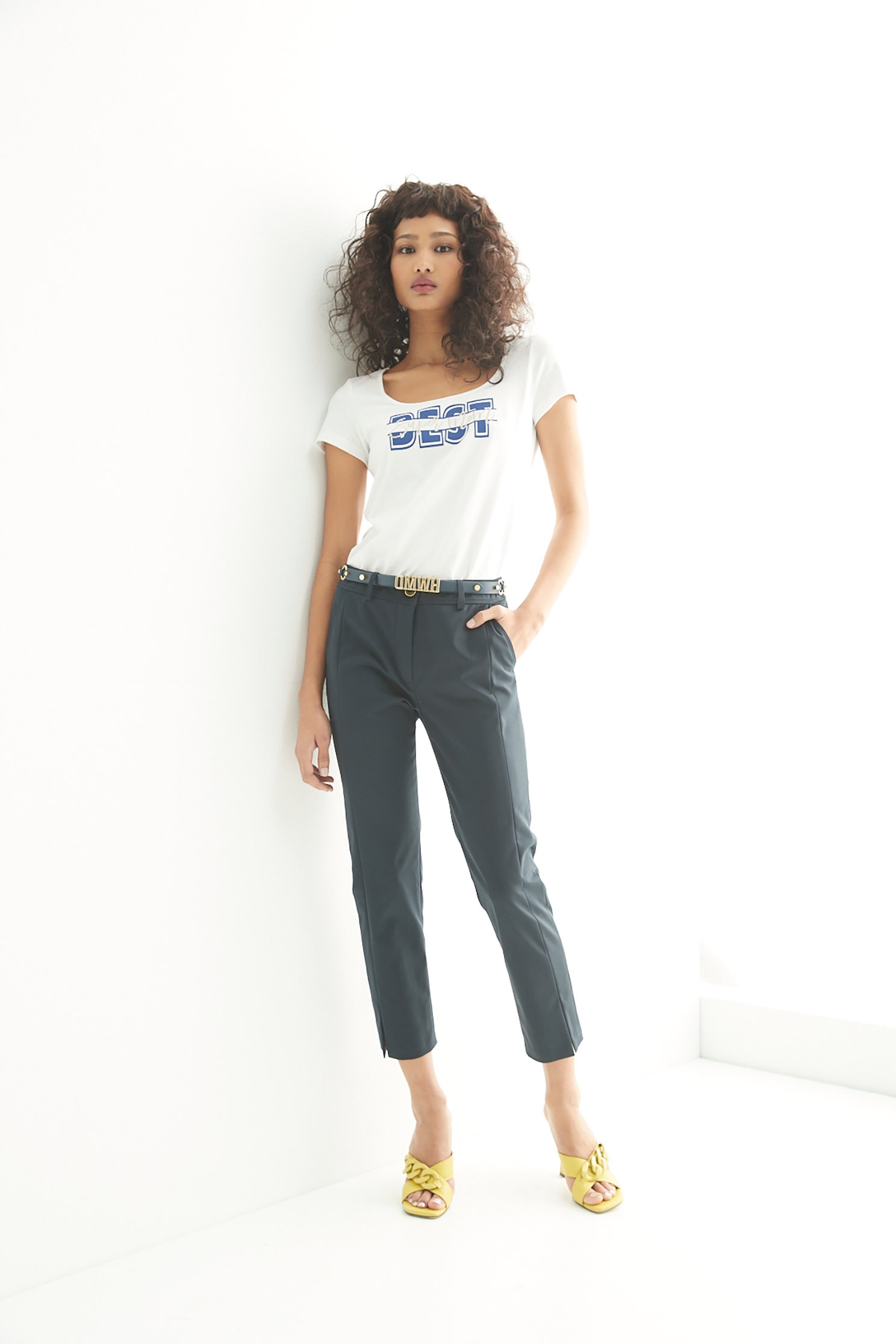 Basic Slim-Fit Navy PantsClassic tube cropped pants,Season (SS) Look,Tailored pants