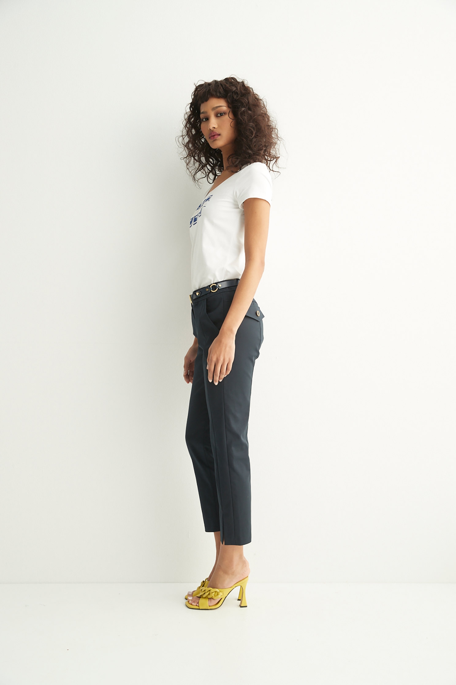 Basic Slim-Fit Navy PantsClassic tube cropped pants,Season (SS) Look,Tailored pants