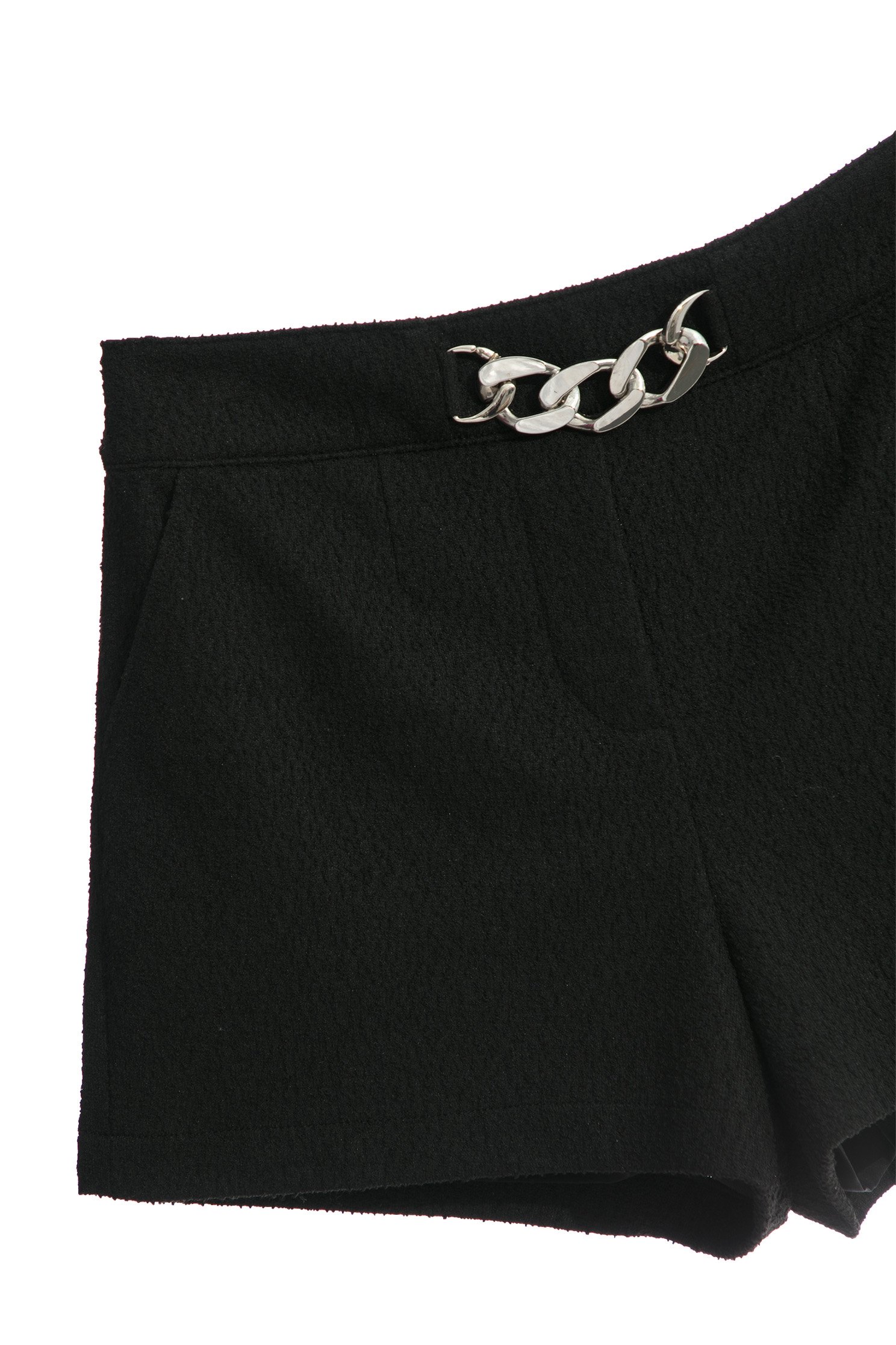 Silver Chain Accessory Detail ShortsSilver Chain Accessory Detail Shorts,Season (SS) Look,Shorts