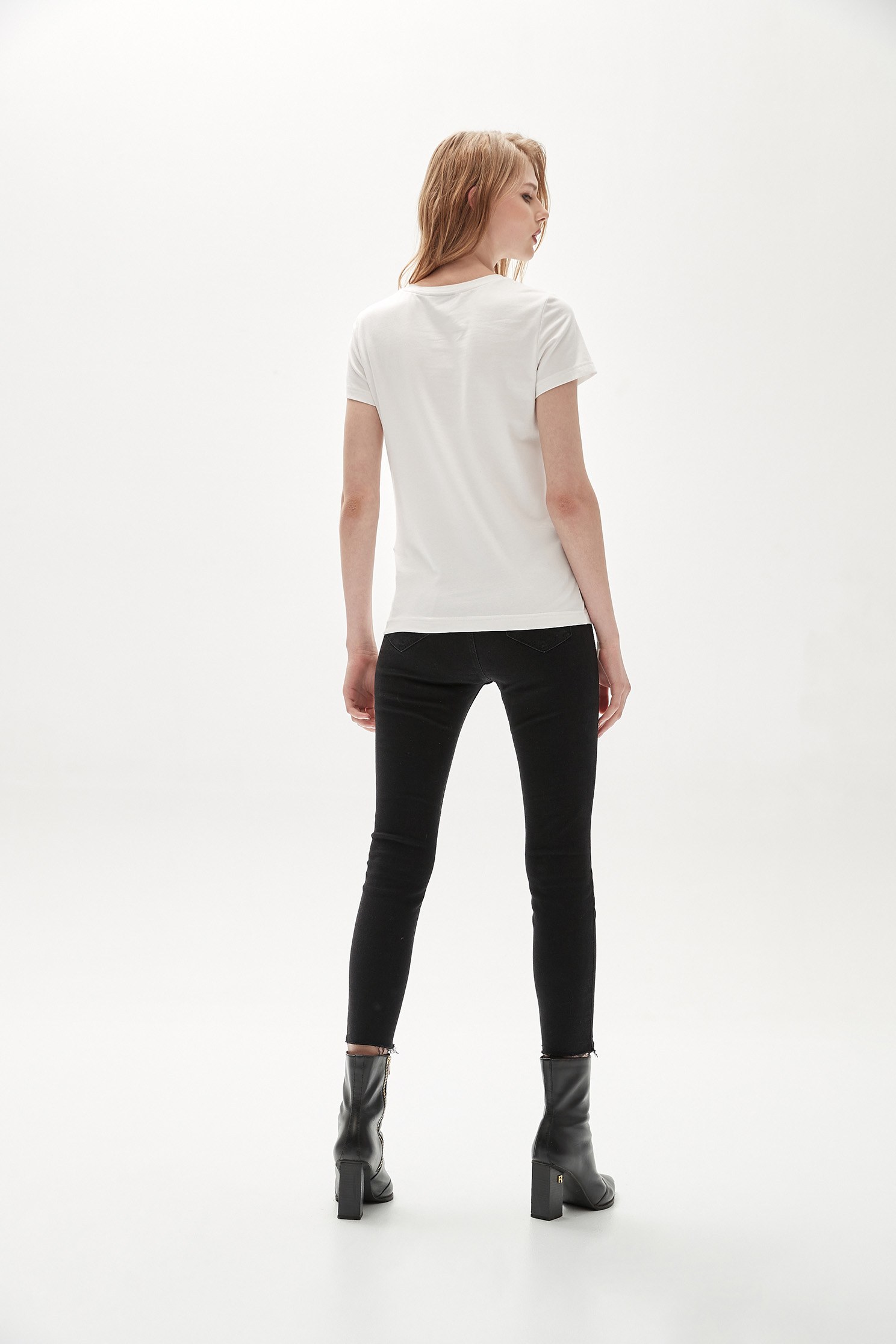 Slim-Fit Black Jeans With Fray HemClassic skinny jeans,Denim,Jeans,Denim pants,Season (AW) Look,Cotton,pants,Pants,Black pants