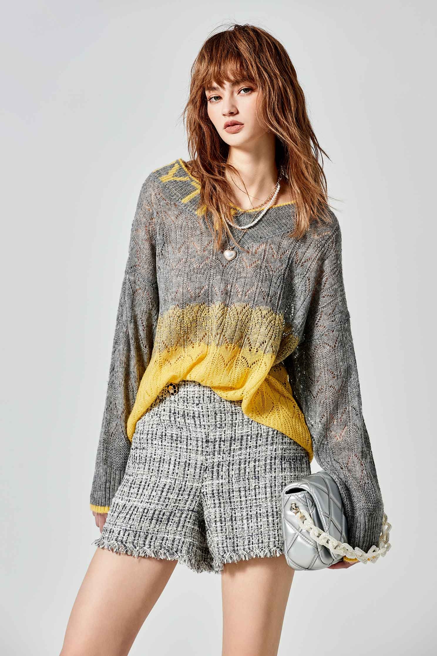 Grey Tweed Shorts With Fray Trim DetailTweed shorts with fringed edge,Office Looks,Season (SS) Look,Shorts,simple outfits,Back To Classic,upperclass,Back To B/W