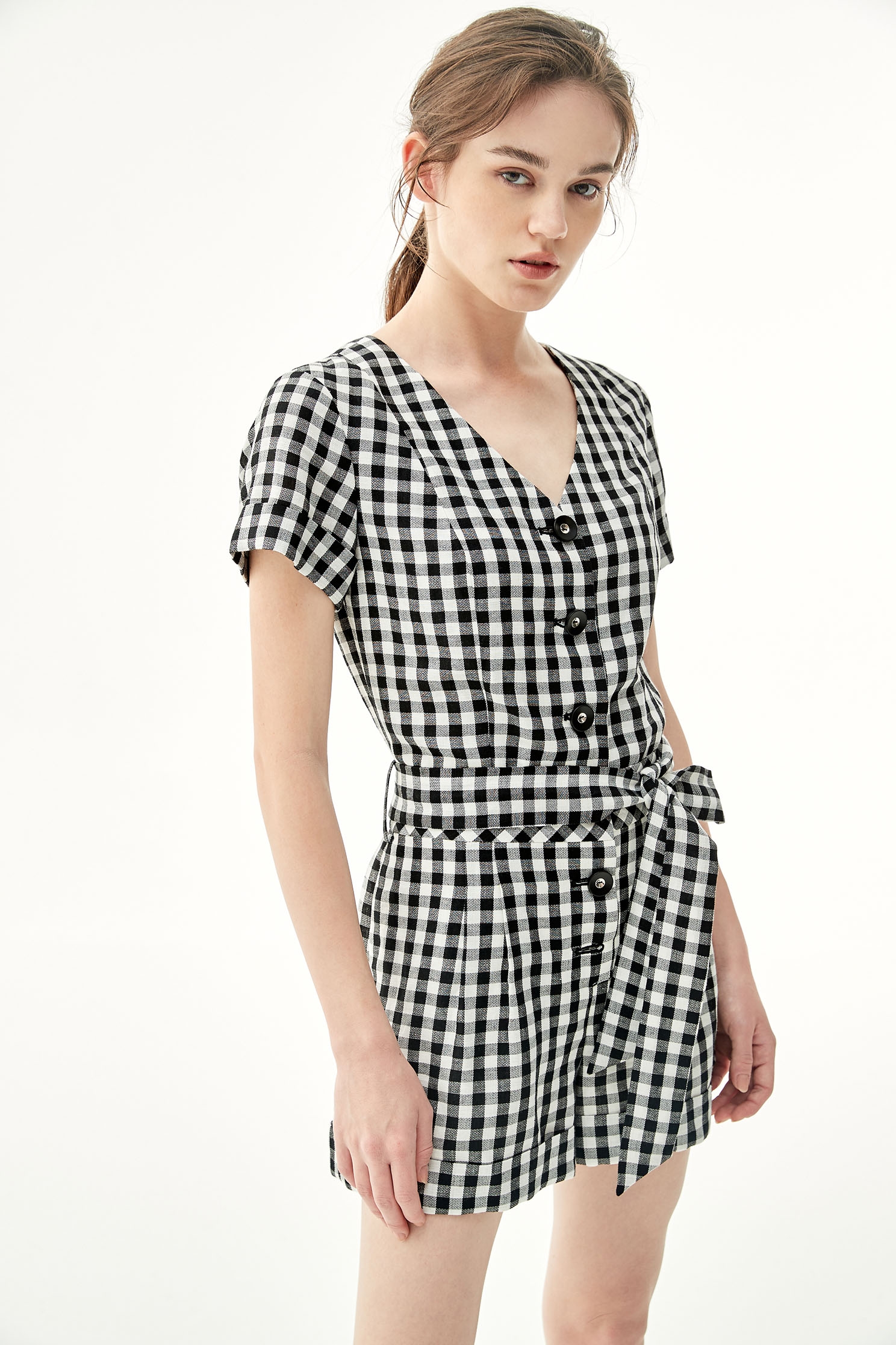 Button Front Short Sleeve Checkered JumpsuitLace-up dress with small checked print,Office Looks,Season (SS) Look,Plaid,Back To Classic,upperclass,Jumpsuits,Back To B/W