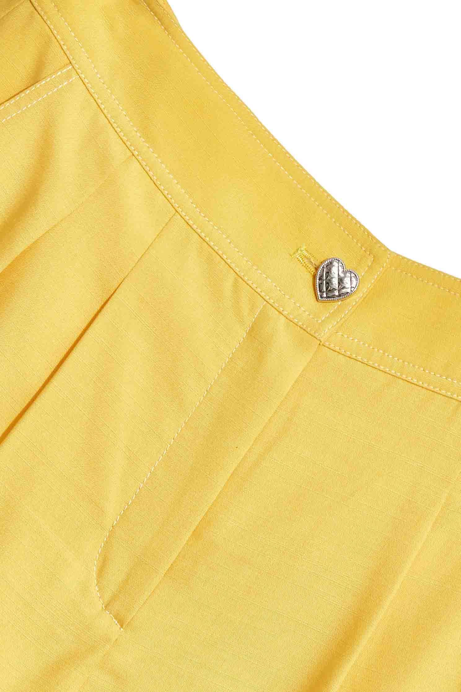 Basic Yellow Shorts With Cuff HemmingLemon yellow shorts with turn-up bottom,summer-special,Season (SS) Look,Shorts,comfotism