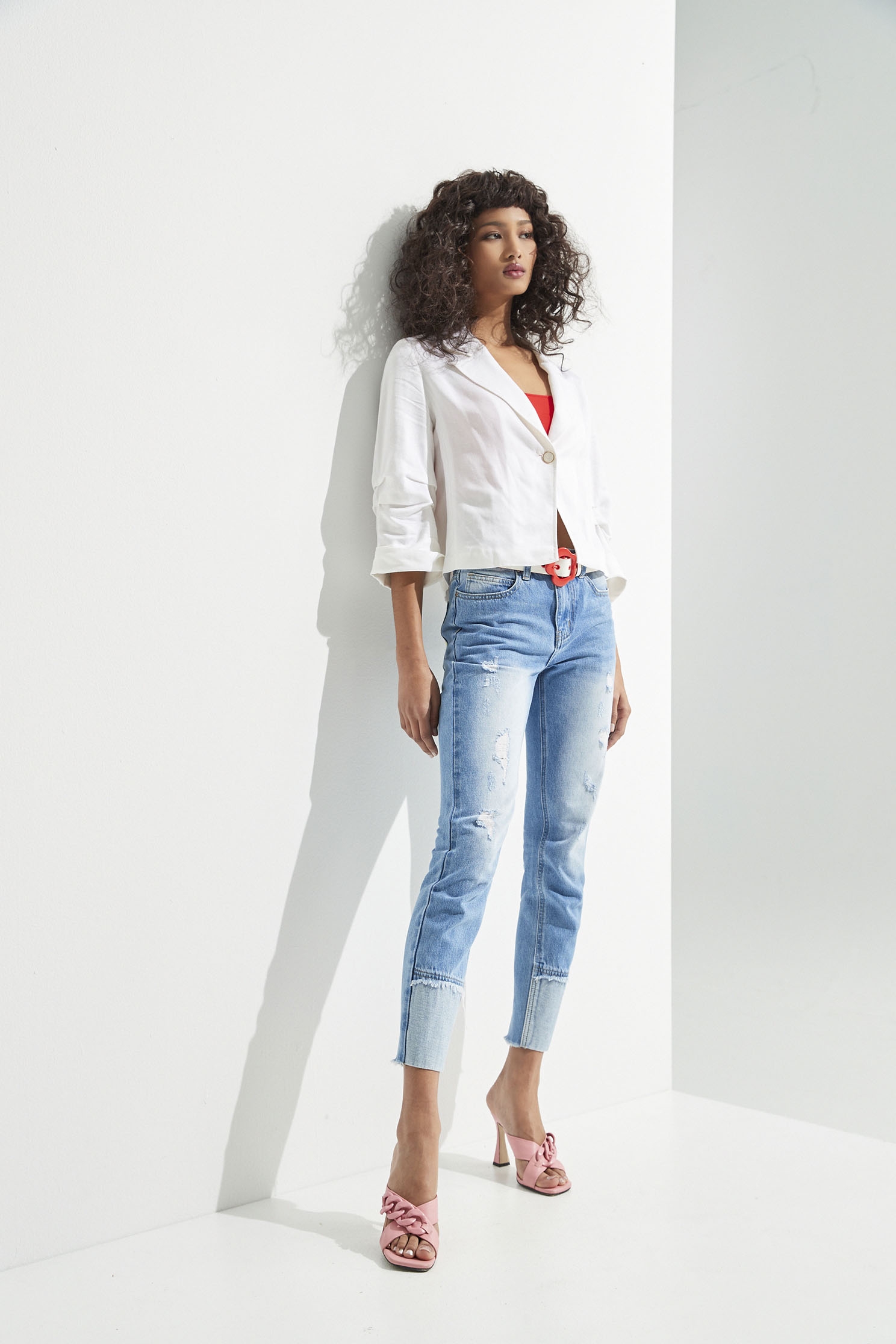 Slim-Fit Distress Jeans With Contrast HemJeans with asymmetrical tailoring,Season (SS) Look,Denim,Jeans