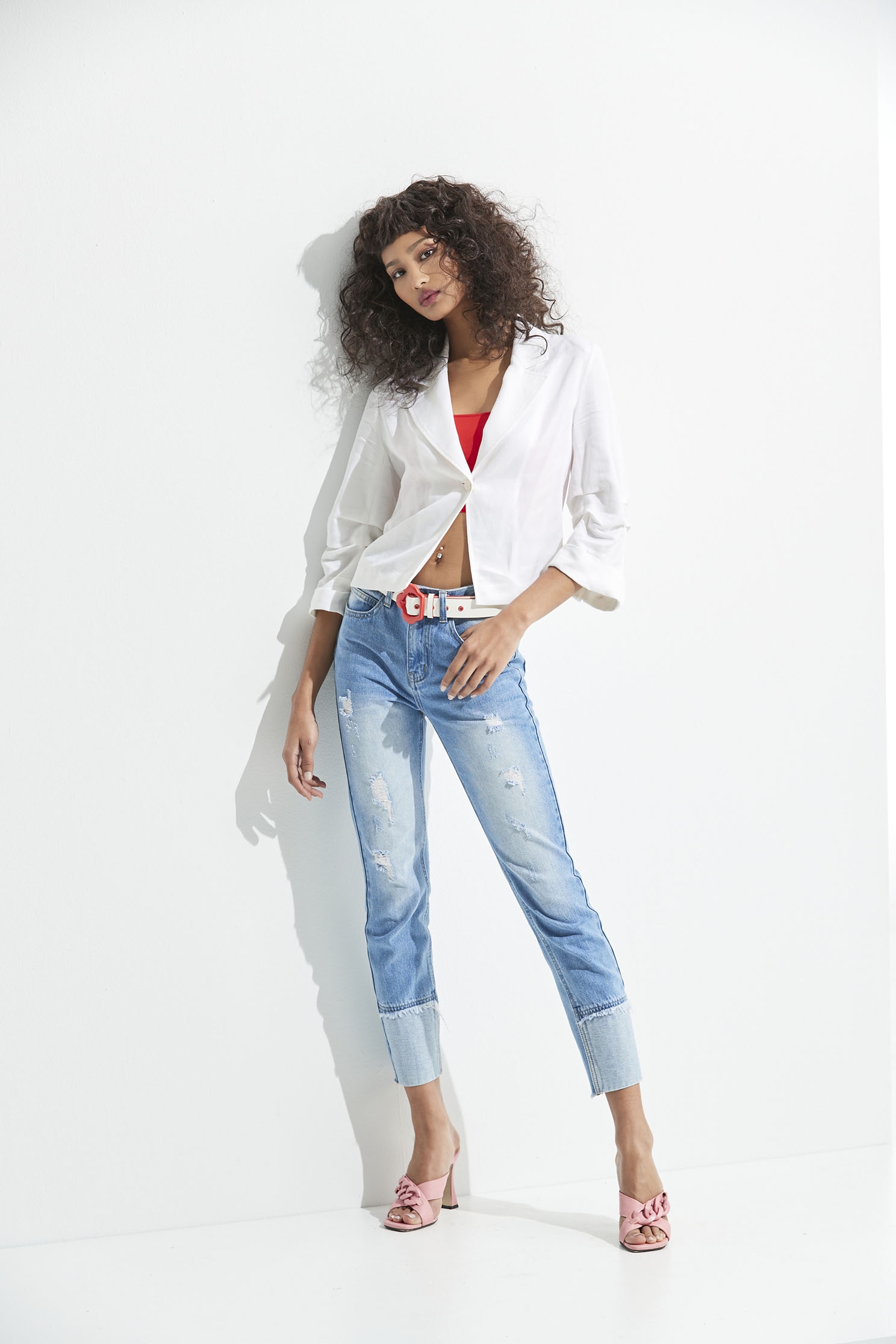 Slim-Fit Distress Jeans With Contrast HemJeans with asymmetrical tailoring,Season (SS) Look,Denim,Jeans