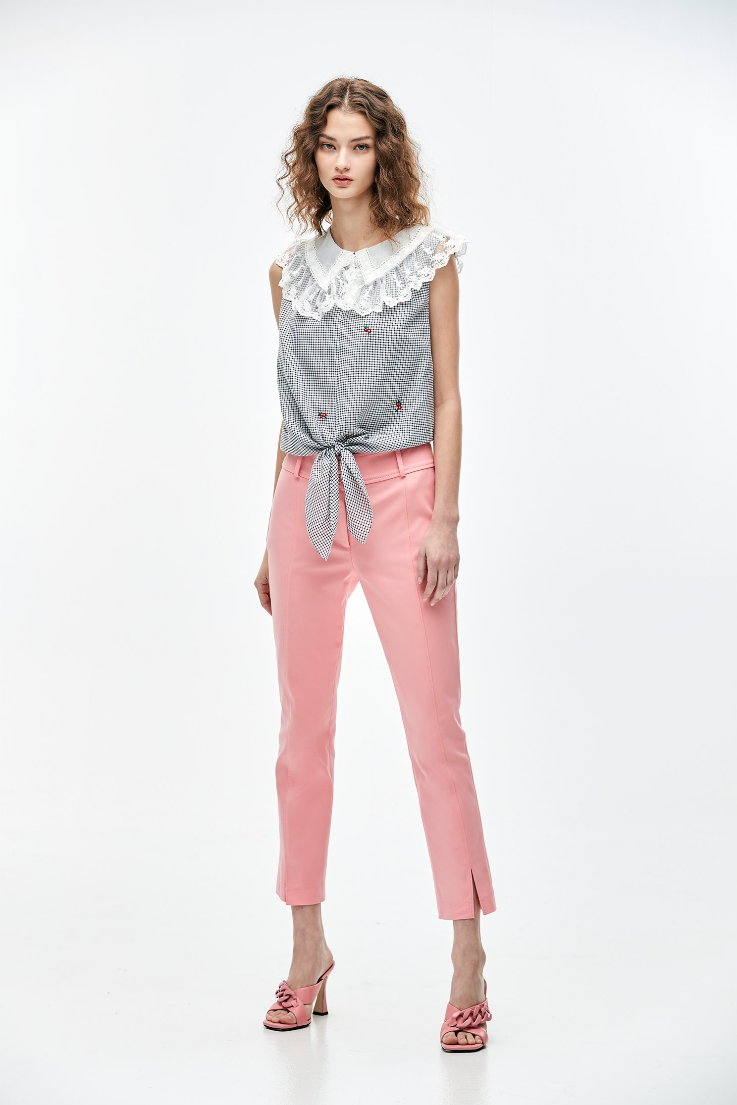 Pink Slim Fit PantsPink punch fitted trousers,Season (SS) Look,Skinny pants,Skinny pants,Pants