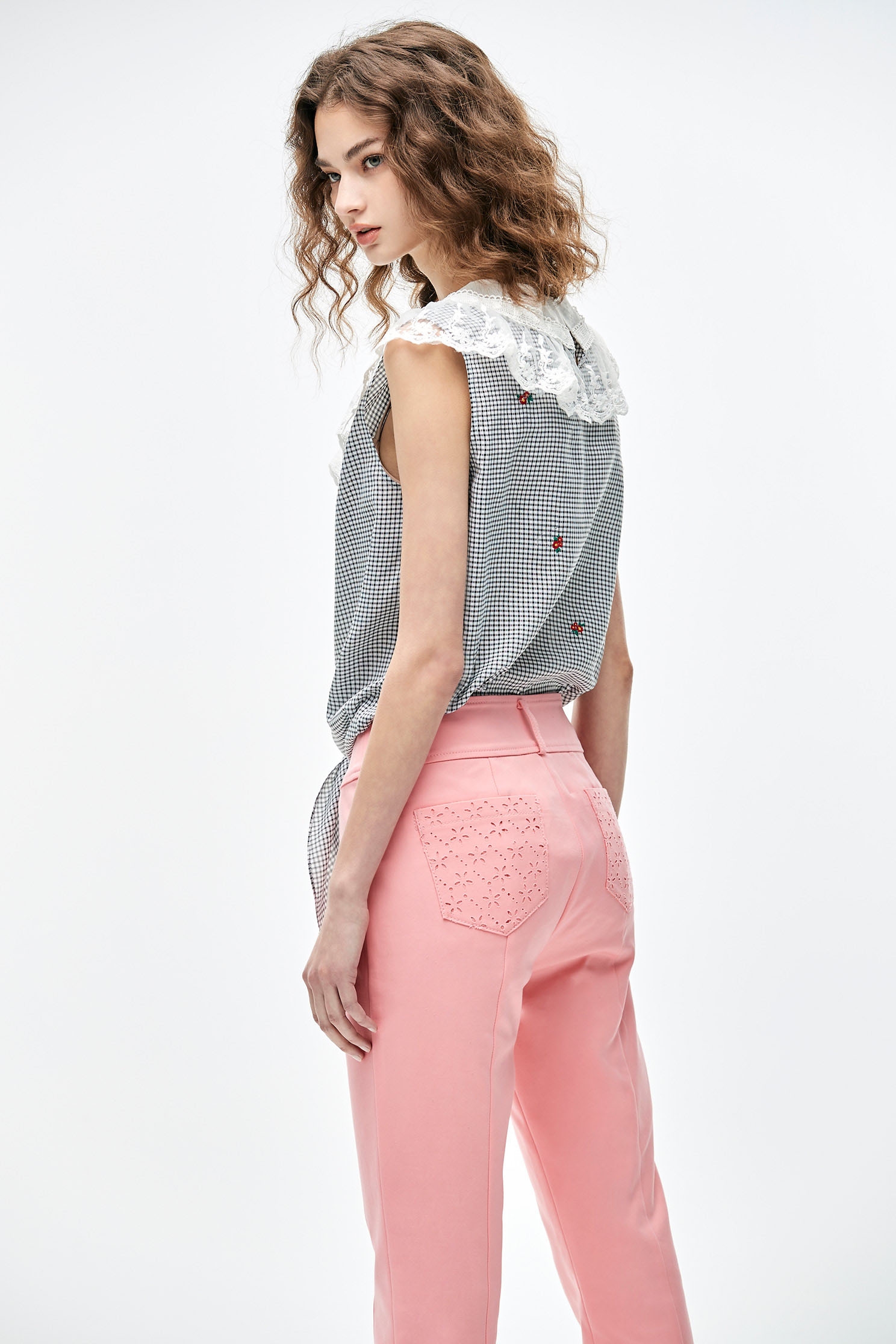 Pink Slim Fit PantsPink punch fitted trousers,Season (SS) Look,Skinny pants,Skinny pants,Pants