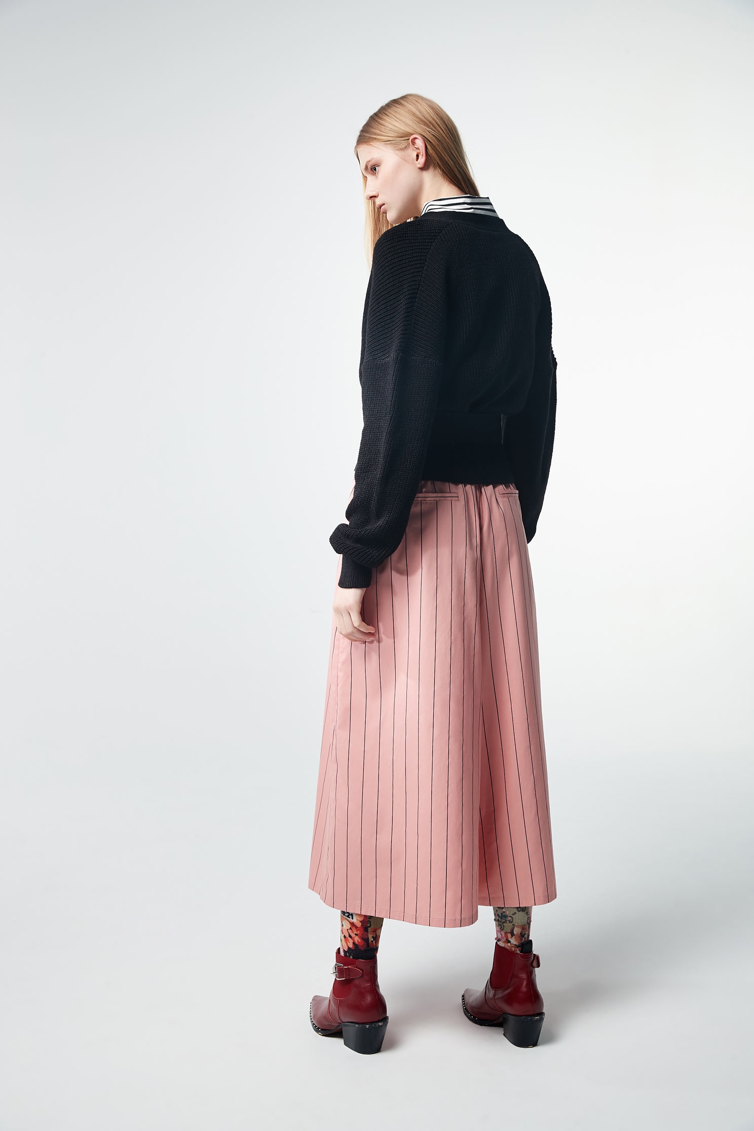 Stripe Printed CulottesStriped culottes,Cropped culottes,Culottes,Season (SS) Look,Stripe,Trends,Season (AW) Look,Pink,i Select,Culottes,Skorts,Pants,Travel with BFF