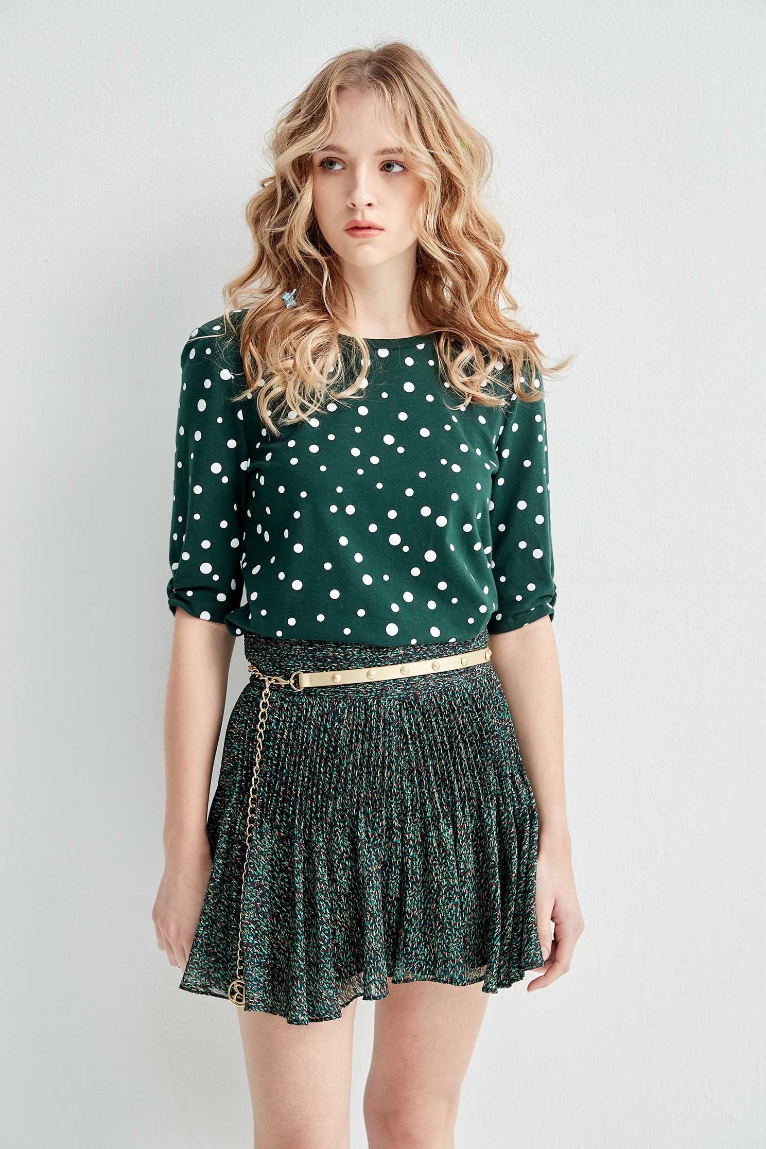 All Over Small Floral Print Pleated ShortsChiffon skort with bell pepper flower print,Season (SS) Look,Shorts,Skorts,Chiffon