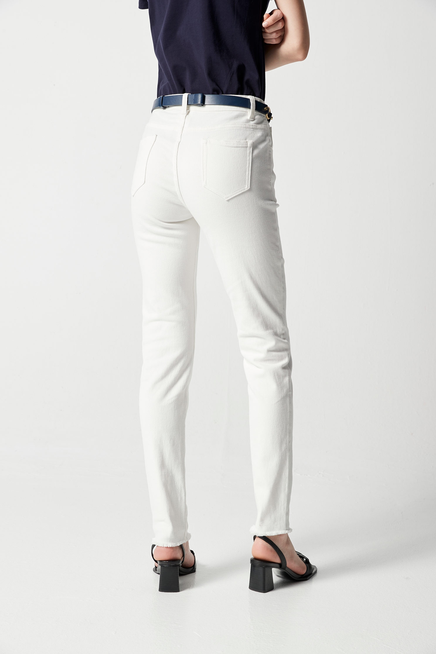 Distress Slim Fit White JeansDistress Slim Fit White Jeans,Season (SS) Look,Denim,Jeans