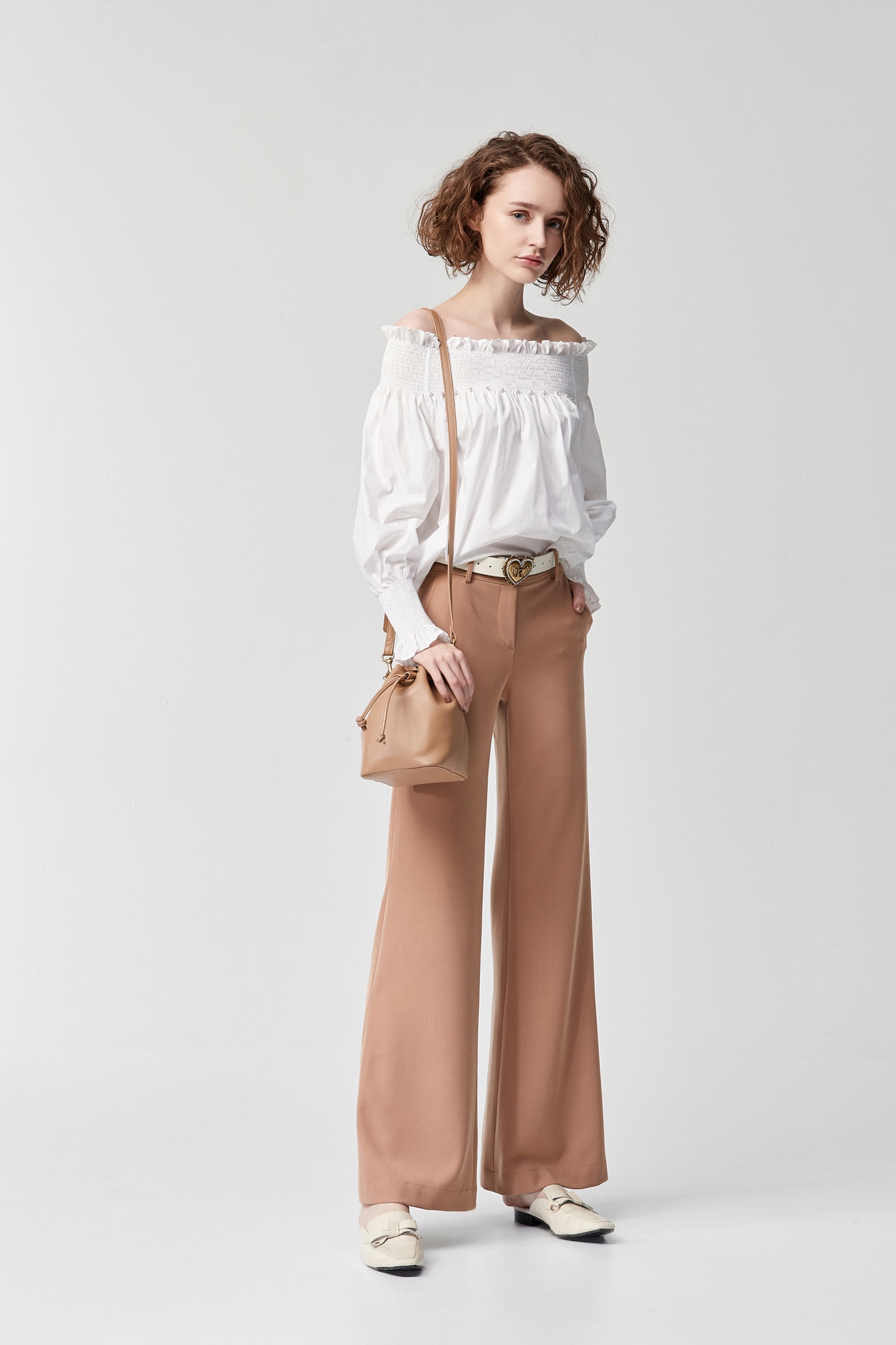 Khaki Boot Leg PantsMicro-horn plain trousers,Bell-bottoms,Season (SS) Look,Season (AW) Look,Bell-bottoms,Tailored pants,Pants,Lucky Color for Air Signs