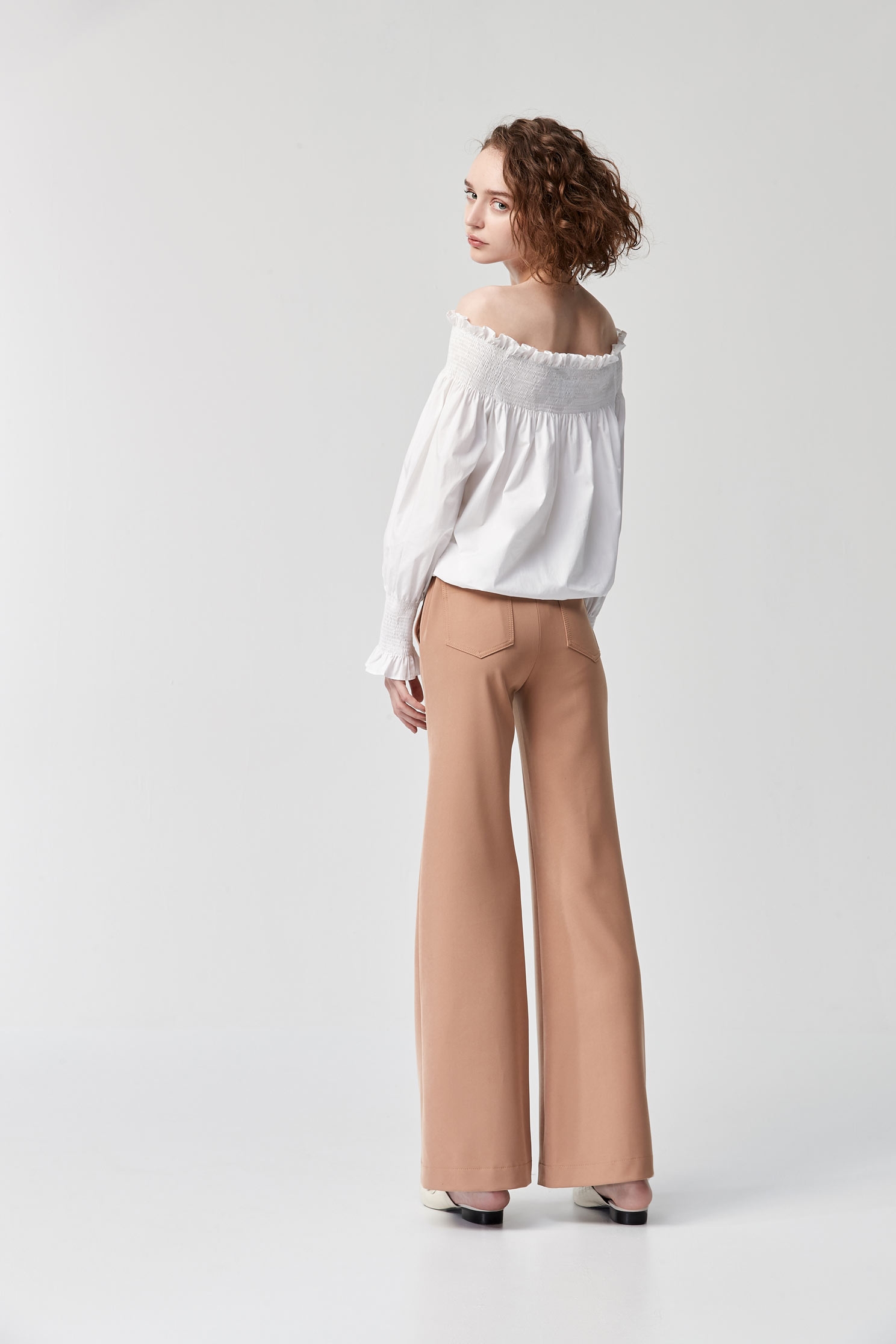 Khaki Boot Leg PantsMicro-horn plain trousers,Bell-bottoms,Season (SS) Look,Season (AW) Look,Bell-bottoms,Tailored pants,Pants,Lucky Color for Air Signs