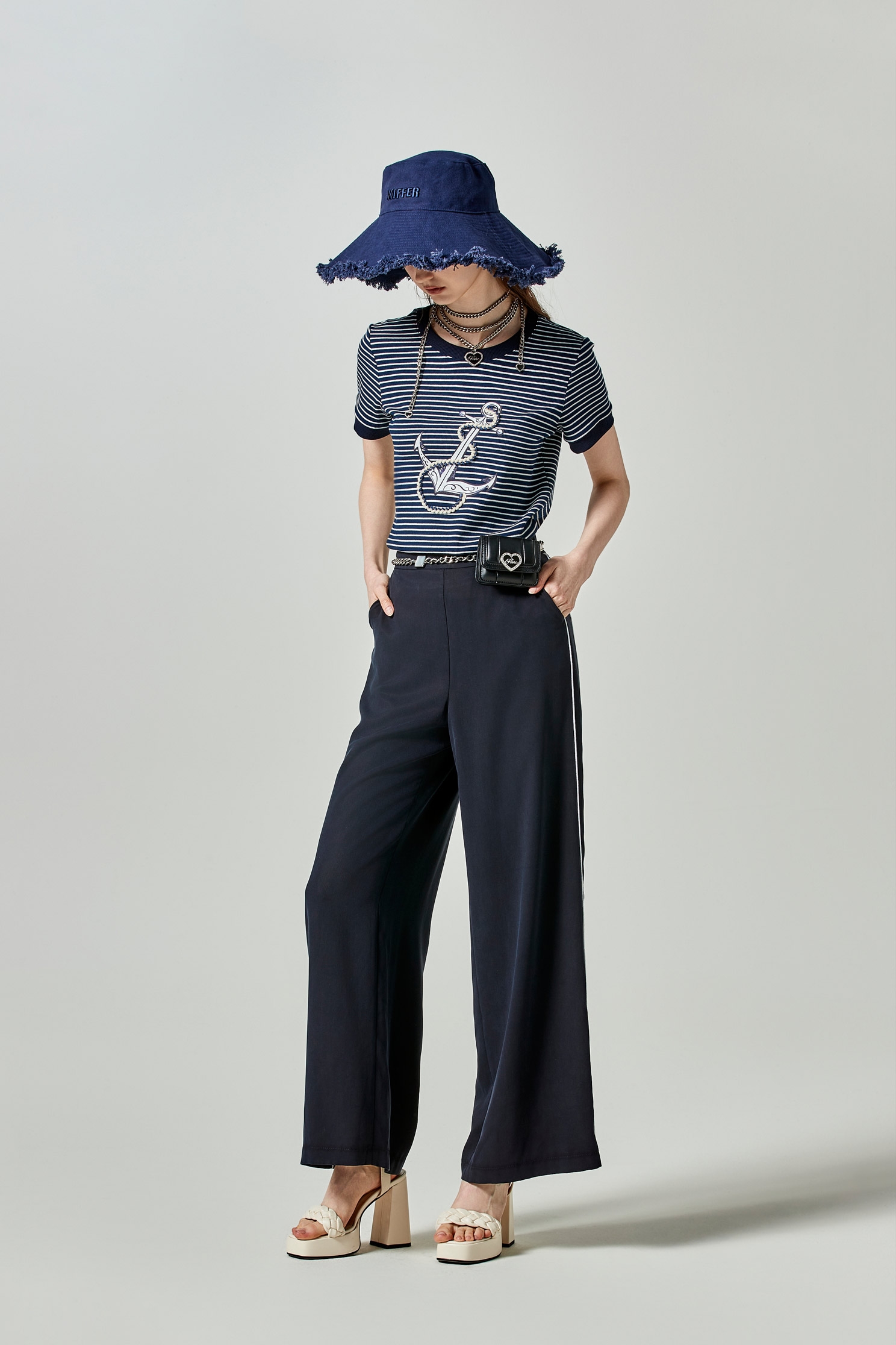 Wide Leg Navy Pants With Contrast Trim DetailWide Leg Navy Pants With Contrast Trim Detail,Culottes,Season (SS) Look,Culottes