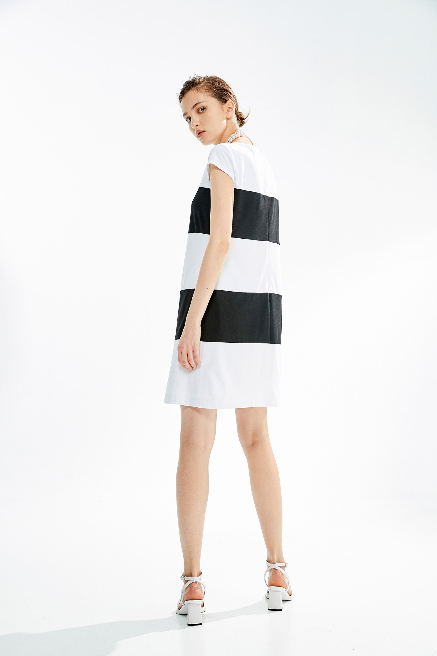 Black White Short Sleeves Shift Dressclassic STRIPED dress,Dresses,Season (SS) Look,Stripe,White dresses