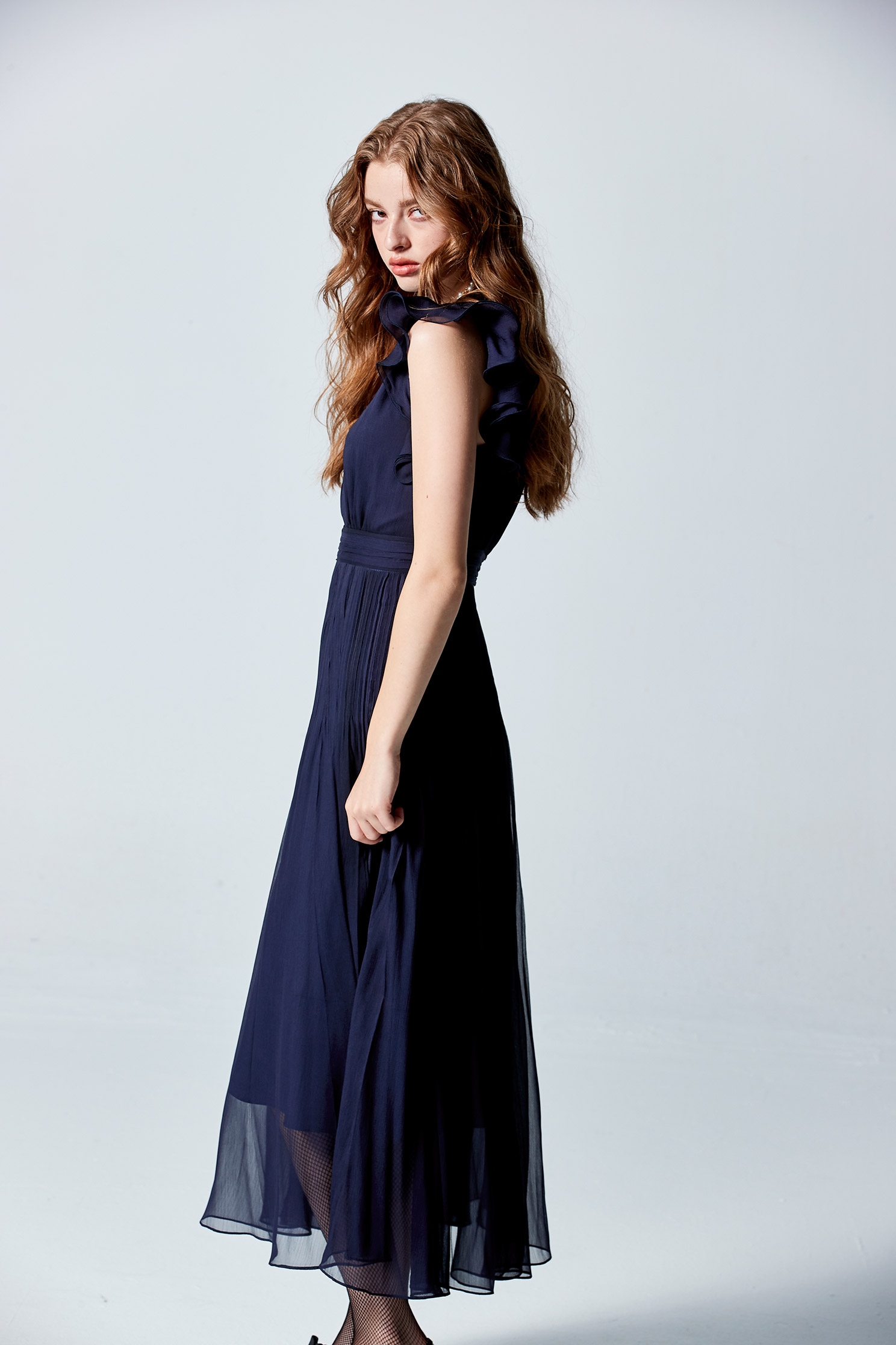 V-neck Chiffon Maxi DressV-neck Chiffon Maxi Dress,Dresses,cocktaildresses,Evening dresses,Season (AW) Look,Lace