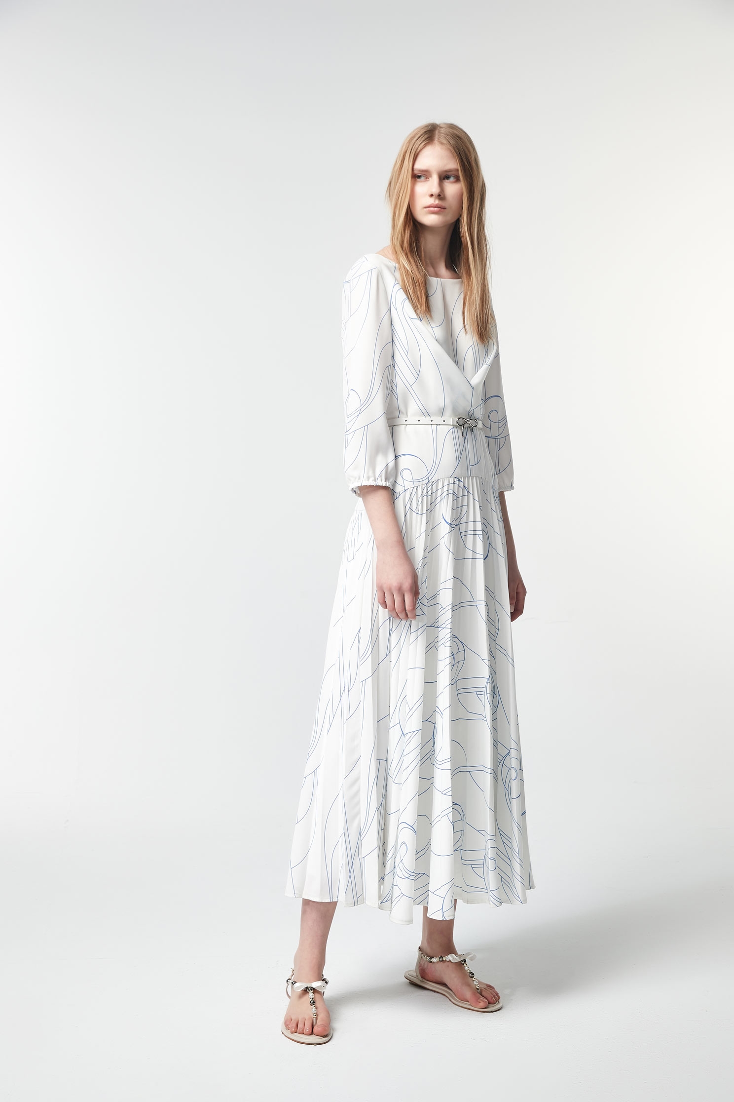 Contrast Pattern Printed Pleated DressHand-painted line print dress,U-neck dresses,Dresses,Printed dresses,Chiffon dresses,Season (SS) Look,mothergift,Floral dresses,Season (AW) Look,dresses,Maxi dresses,Long sleeve dresses,Chiffon,Chiffon dresses