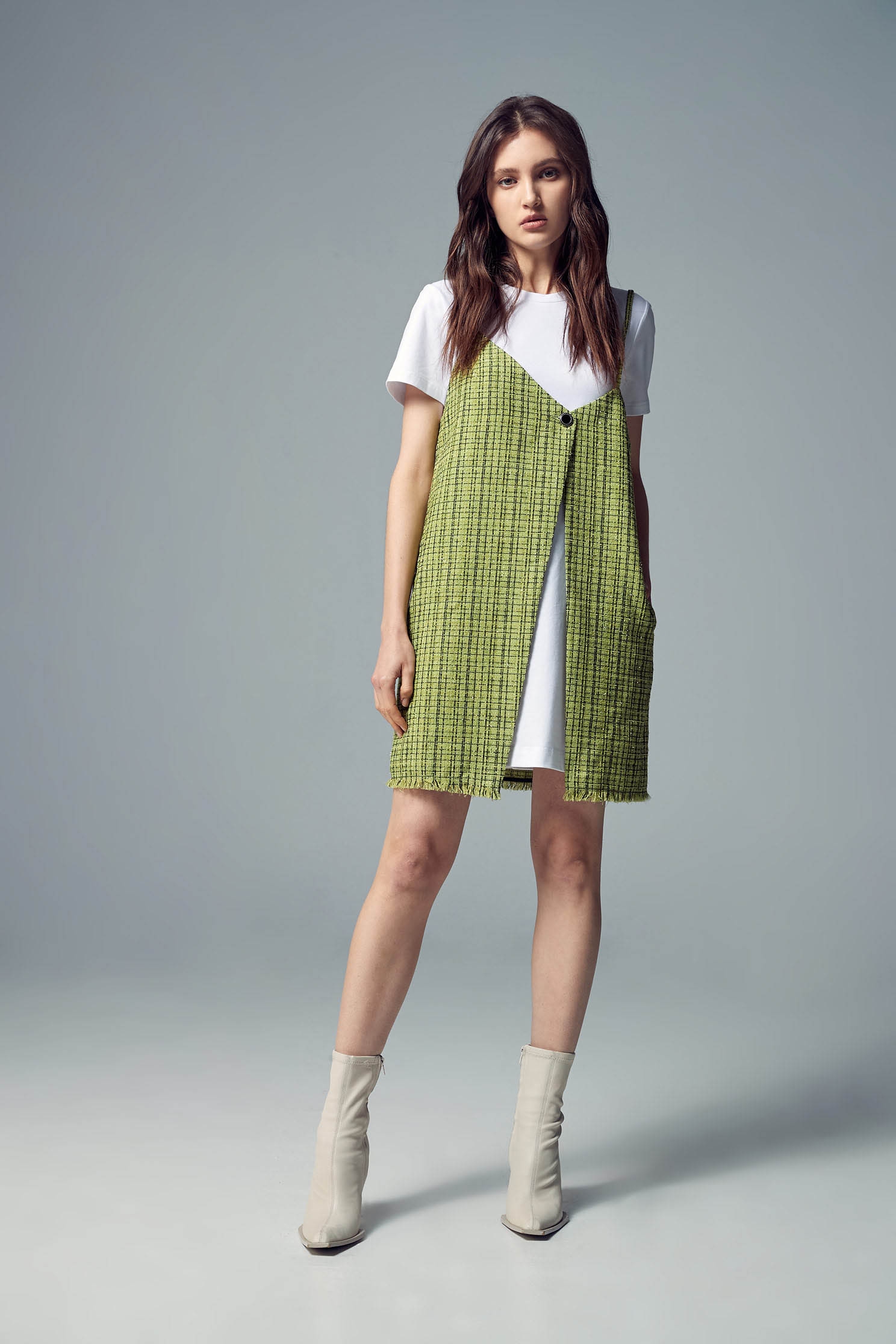 Two Piece Tweed Dress With SlitTweed short skirt with slit,T-shirts,Dresses,Mini skirts,Season (AW) Look