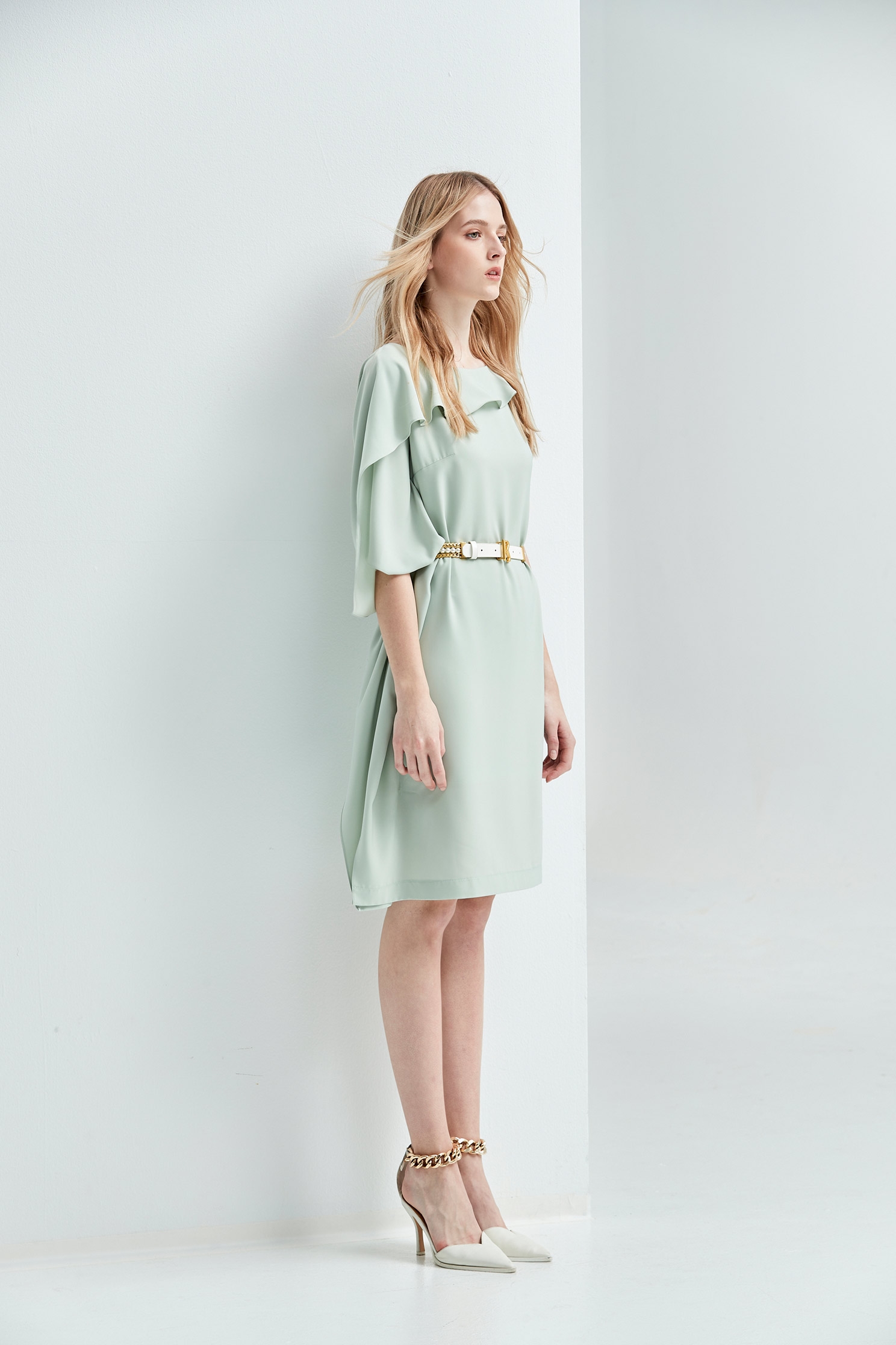 Asymmetric Flounce Collar Shift DressGreen flowing dress,Dresses,cocktaildresses,Season (SS) Look,Evening dresses