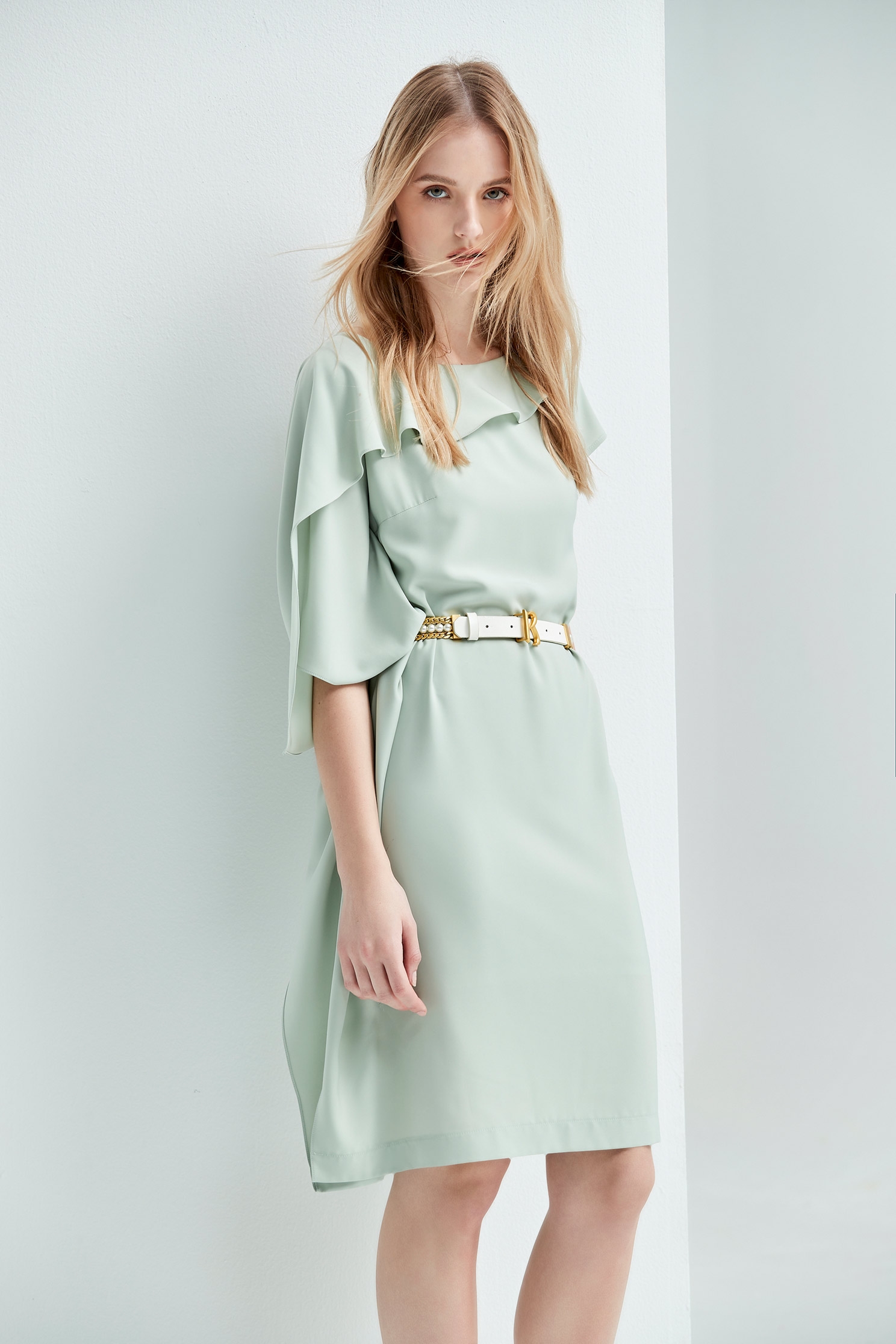 Asymmetric Flounce Collar Shift DressGreen flowing dress,Dresses,cocktaildresses,Season (SS) Look,Evening dresses