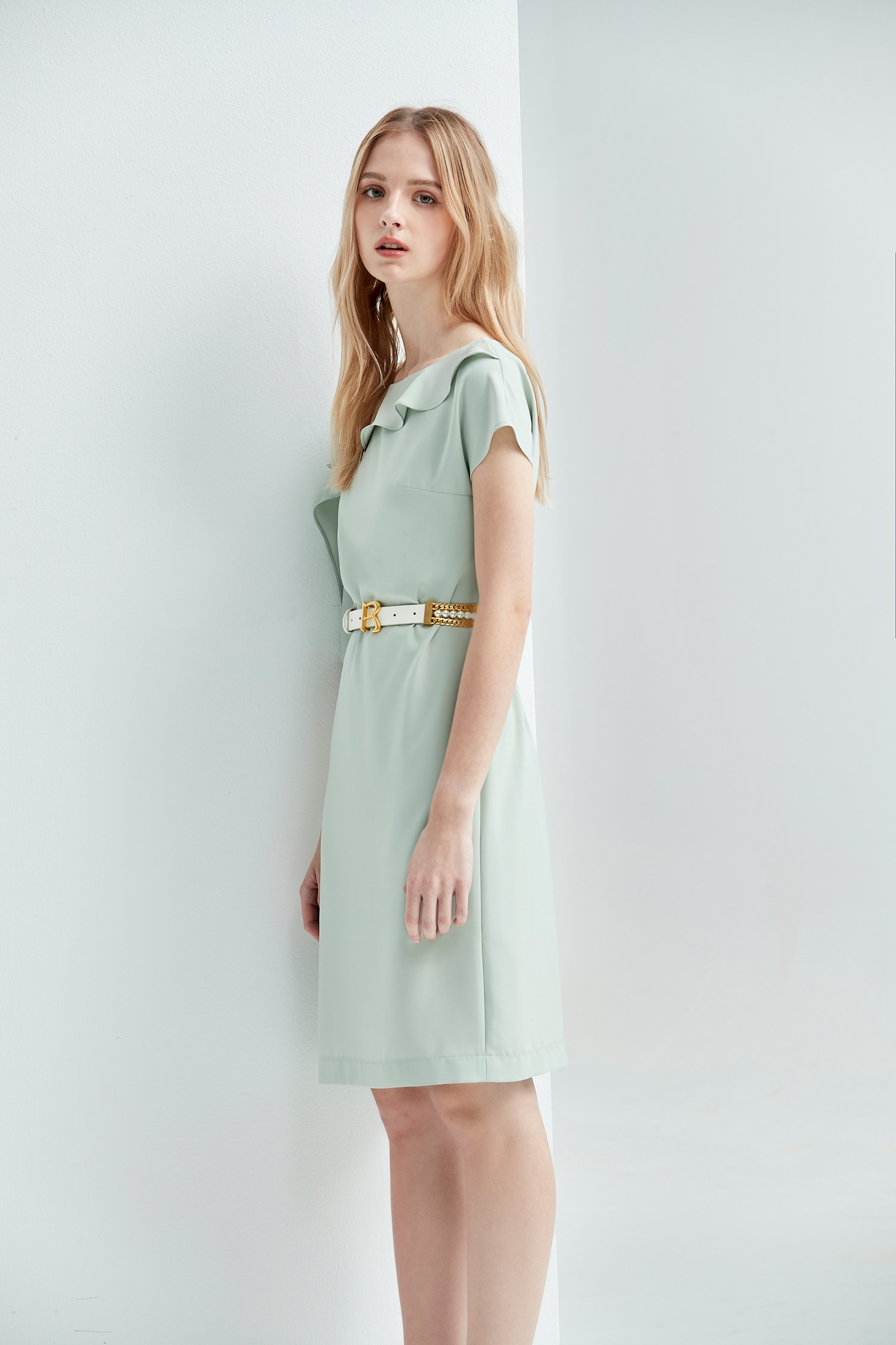 Asymmetric Flounce Collar Shift DressGreen flowing dress,Dresses,cocktaildresses,Season (SS) Look,Evening dresses