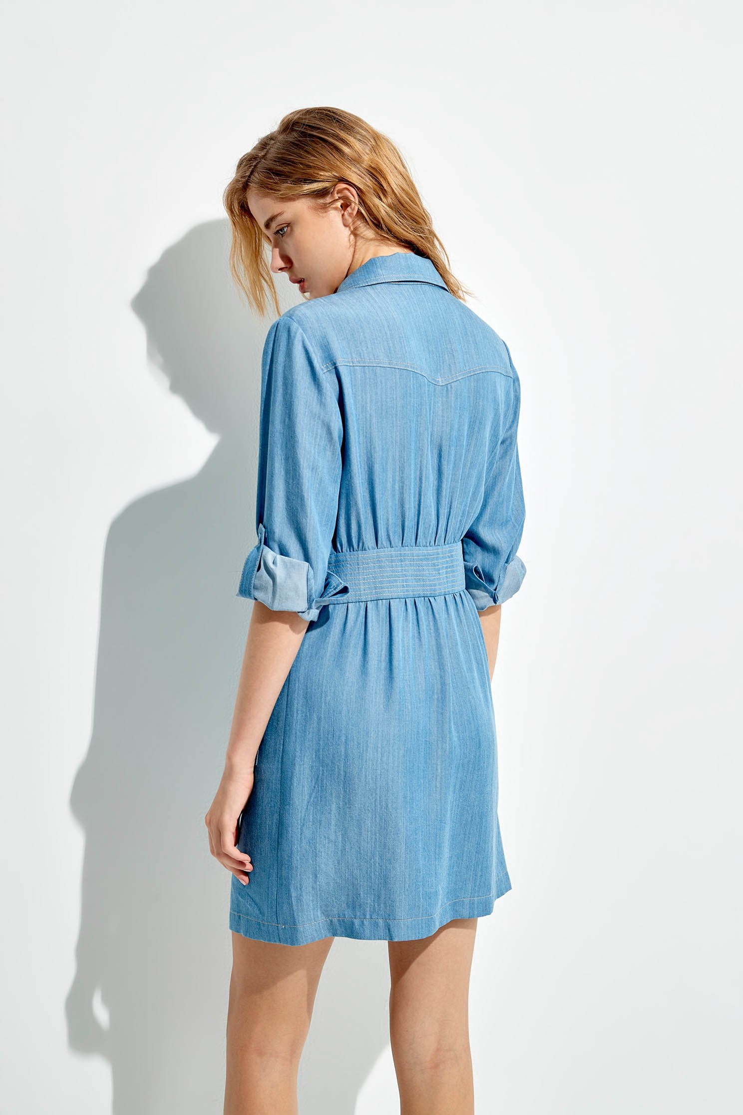 Button Front Denim Short DressTencel cotton dress with trimmed design,Season (SS) Look