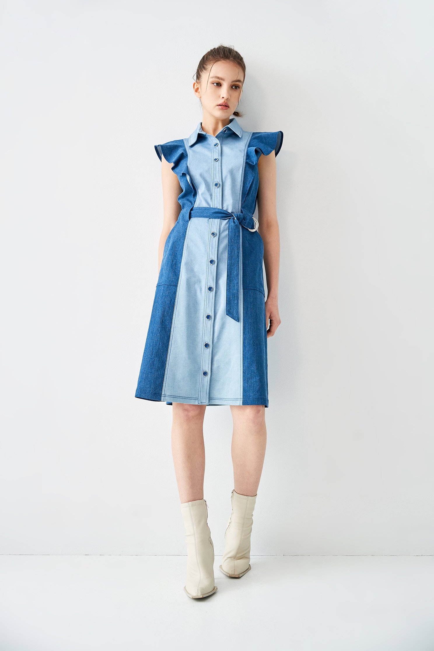 Button Front Denim Dress With Ruffle SleevesRuffled dress with color matching,Dresses,Denim,Season (AW) Look,Valentine