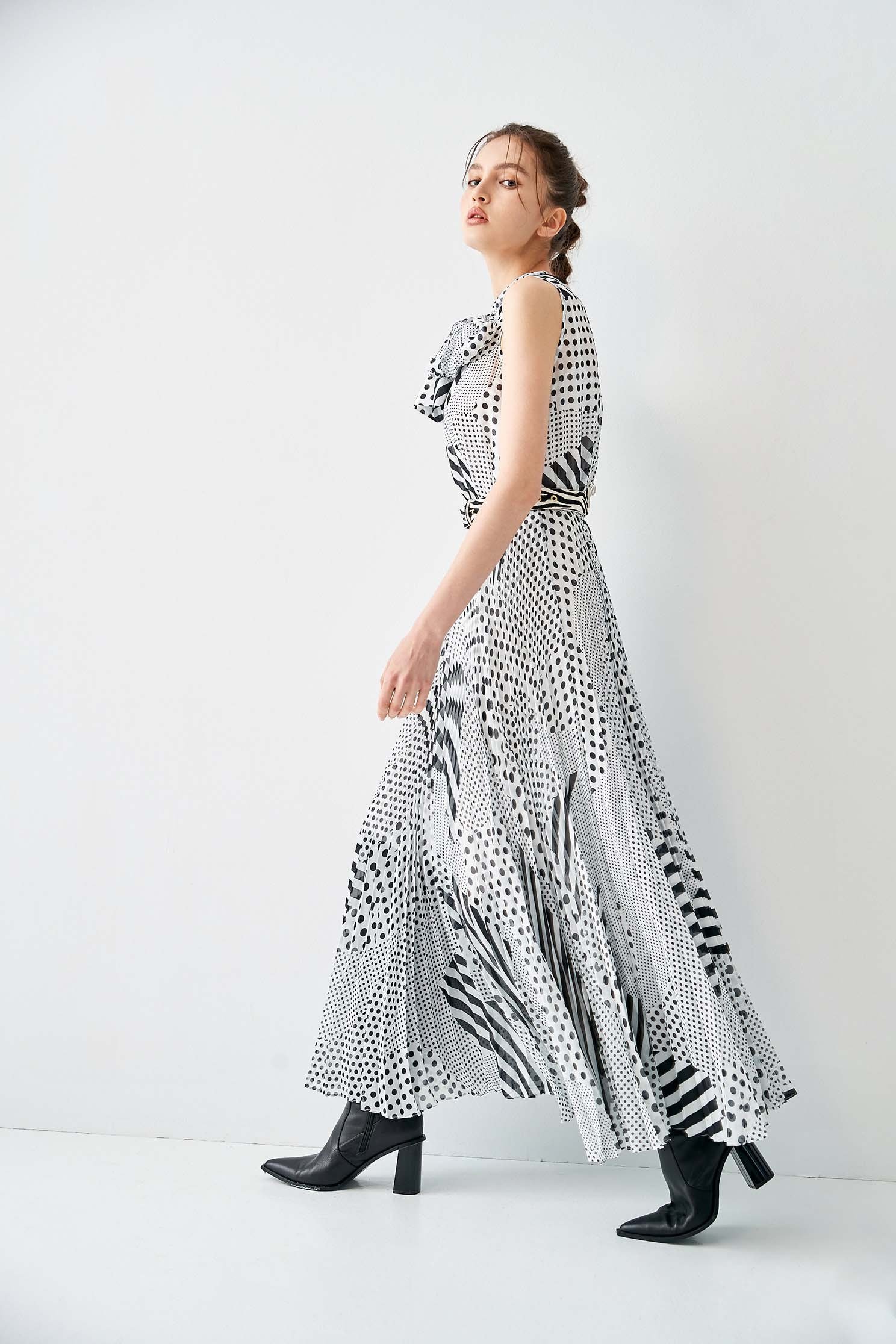 Contrast Dotted With Stripe Printed DressBlack and white dot chiffon long dress,Dresses,Under shirts,Printed dresses,Chiffon dresses,Season (SS) Look,mothergift,dotcollection,White dresses,iROO LIVE,sleeveless tops,Cutwork details dresses,dresses,Long sleeve dresses,Chiffon,Chiffon dresses